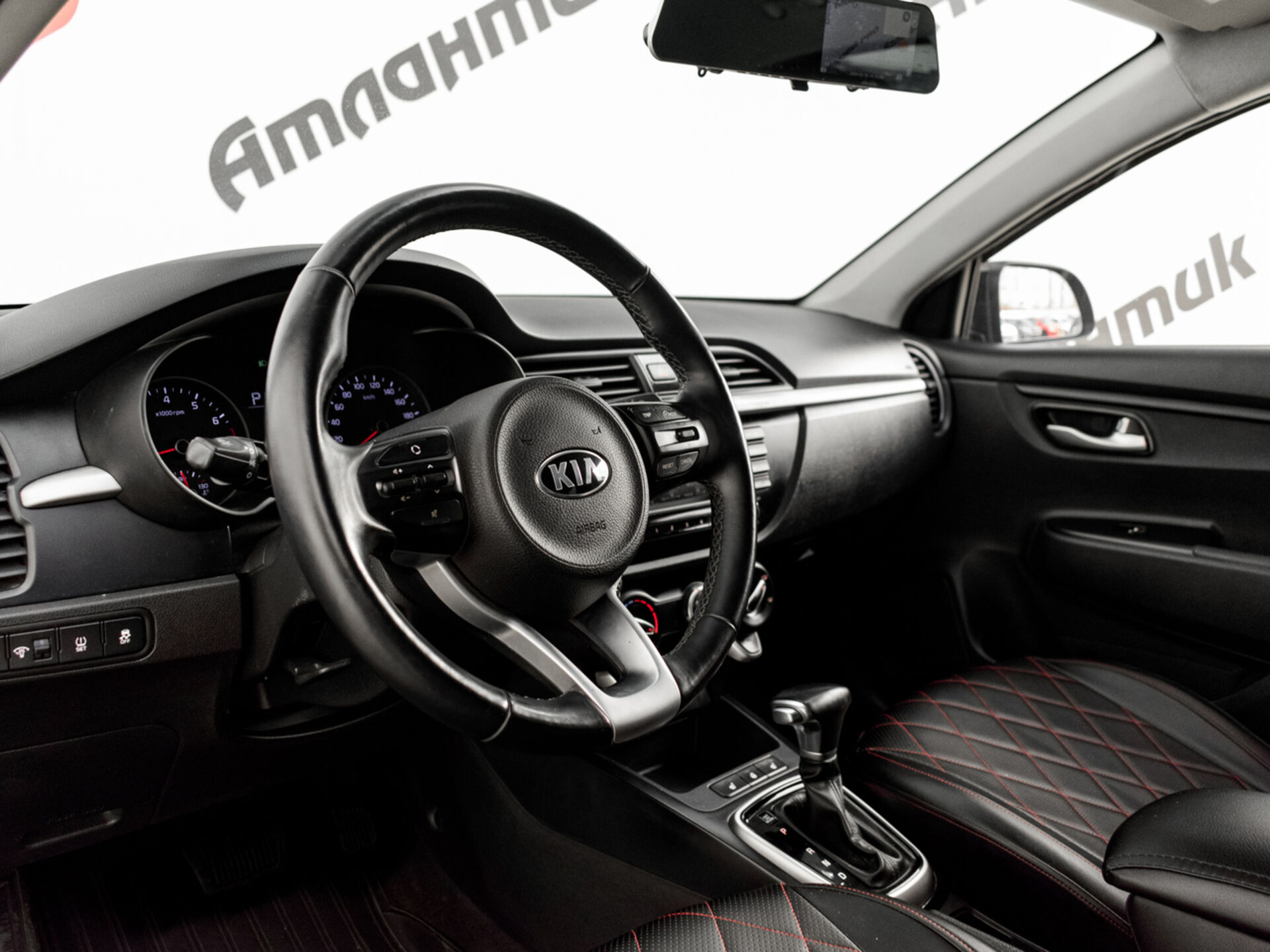 Купить Kia Rio X-Line 1.6 AT (123 л.с.), 2017 в Екатеренбурге