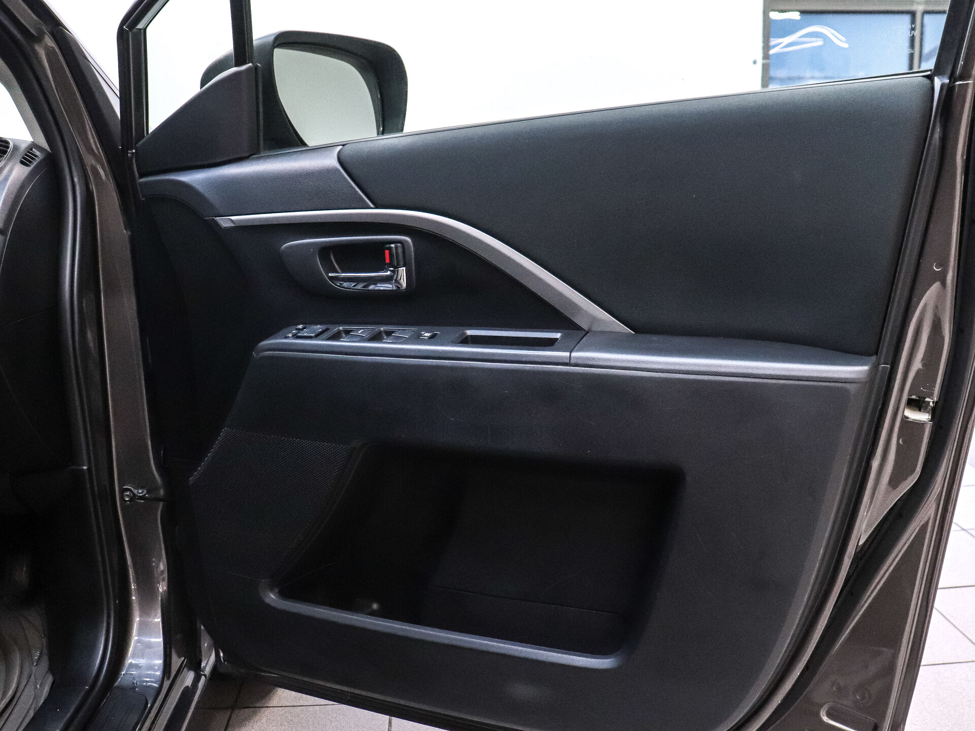 Mazda Premacy 2016 6
