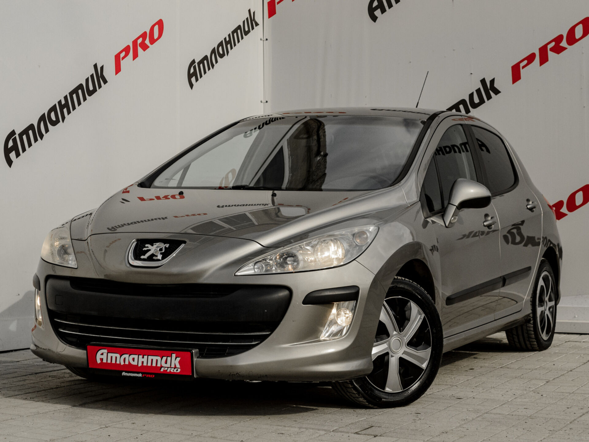 Купить Peugeot 308 1.6 AT (120 л.с.), 2010 в Екатеренбурге Купить Peugeot 308 1.6 AT (120 л.с.), 2010 в Екатеренбурге
