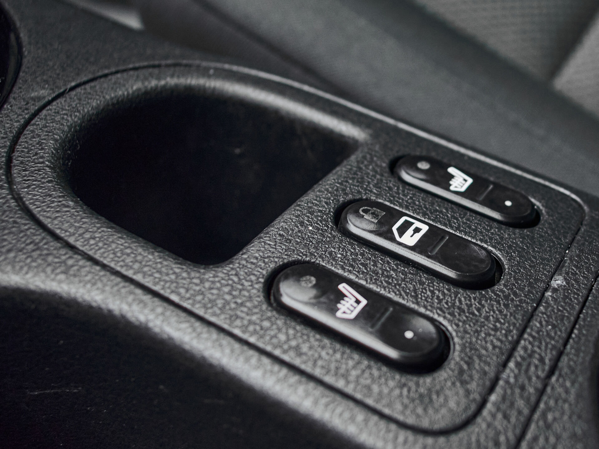 Купить Nissan Qashqai 1.6 MT (114 л.с.), 2013 в Екатеренбурге