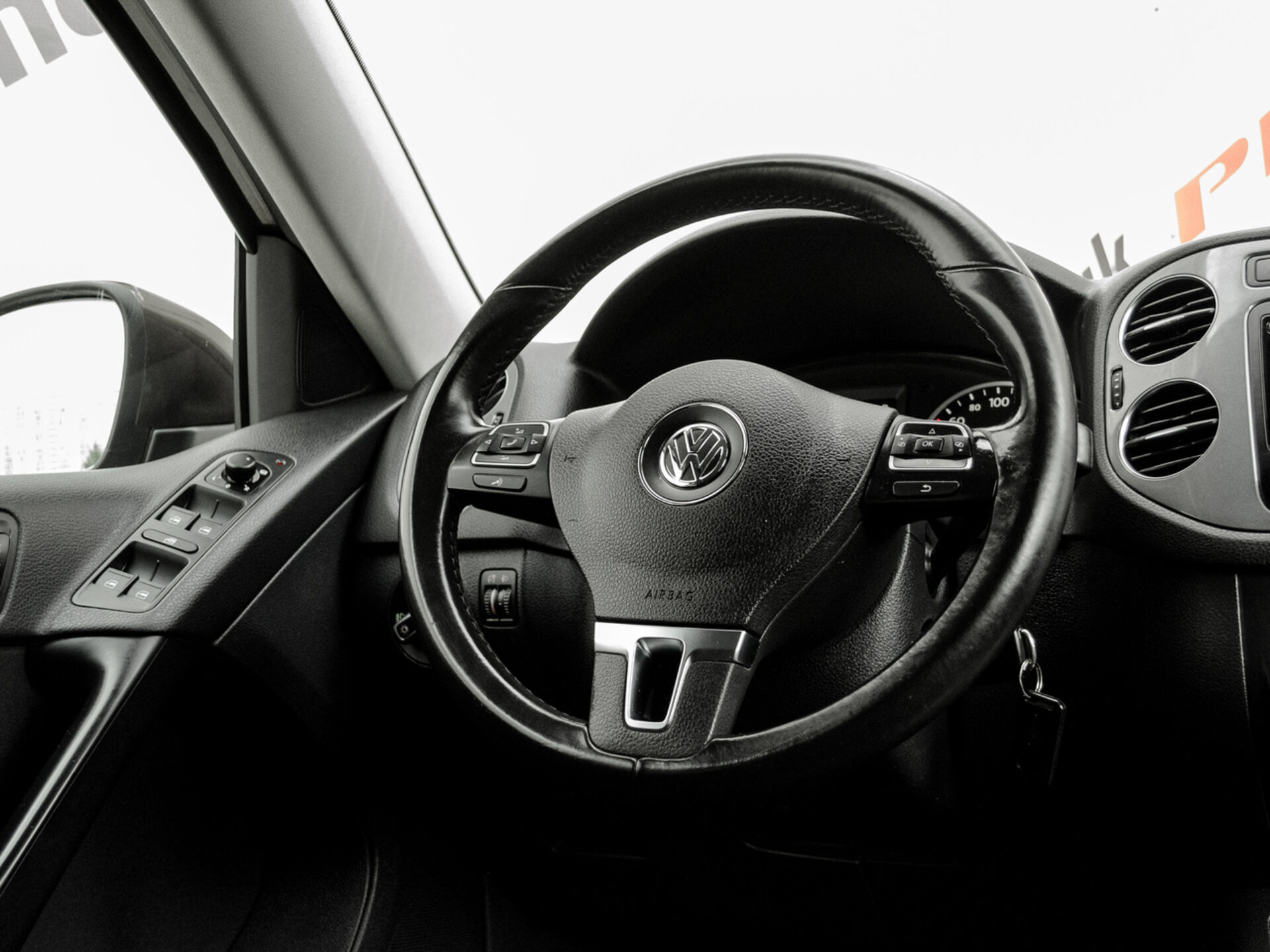 Купить Volkswagen Tiguan 1.4 AMT (150 л.с.), 2015 в Екатеренбурге