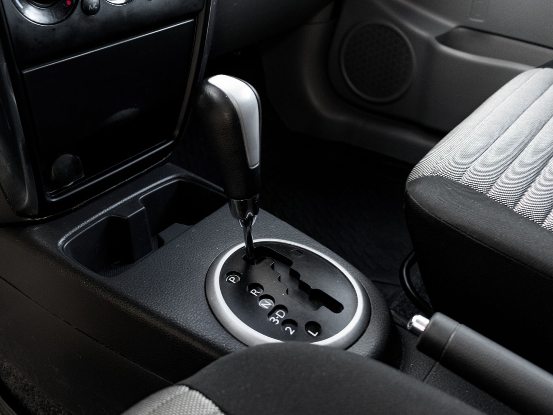 Купить Suzuki SX4 1.6 AT (112 л.с.) 4WD, 2013 в Екатеренбурге