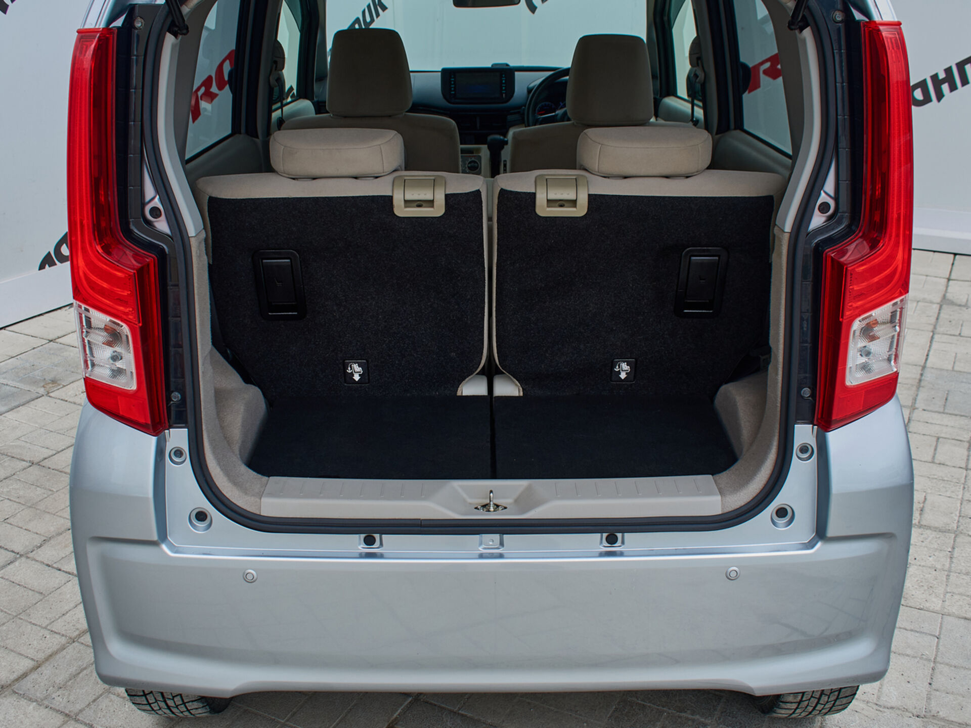 Купить Daihatsu Move 0.7 CVT (52 л.с.) 4WD, 2018 в Екатеренбурге