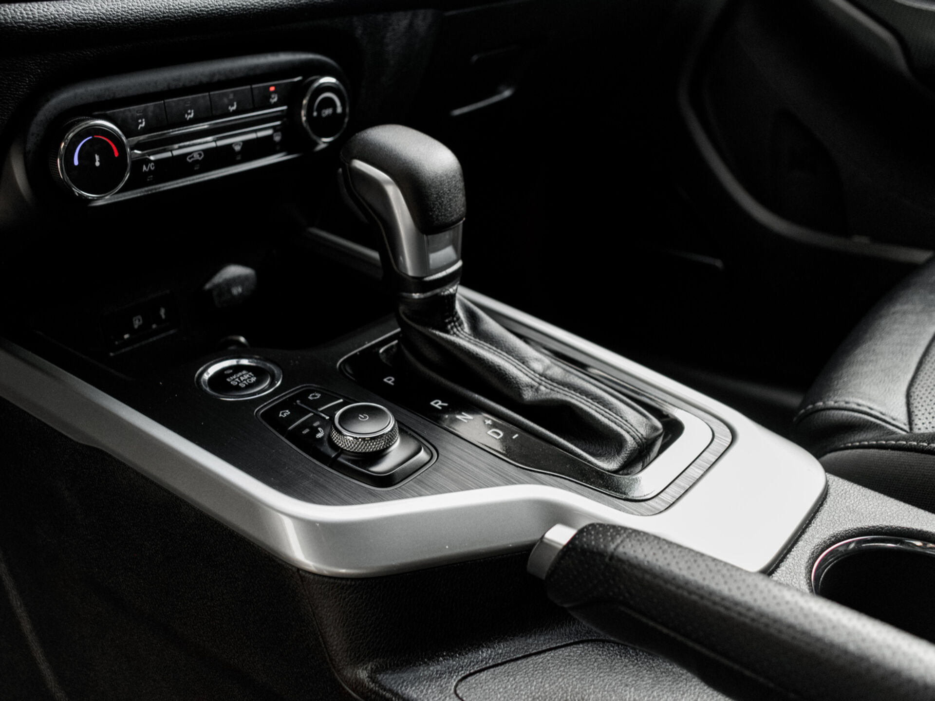 Купить Chery Tiggo 4 2.0 CVT (122 л.с.), 2019 в Екатеренбурге