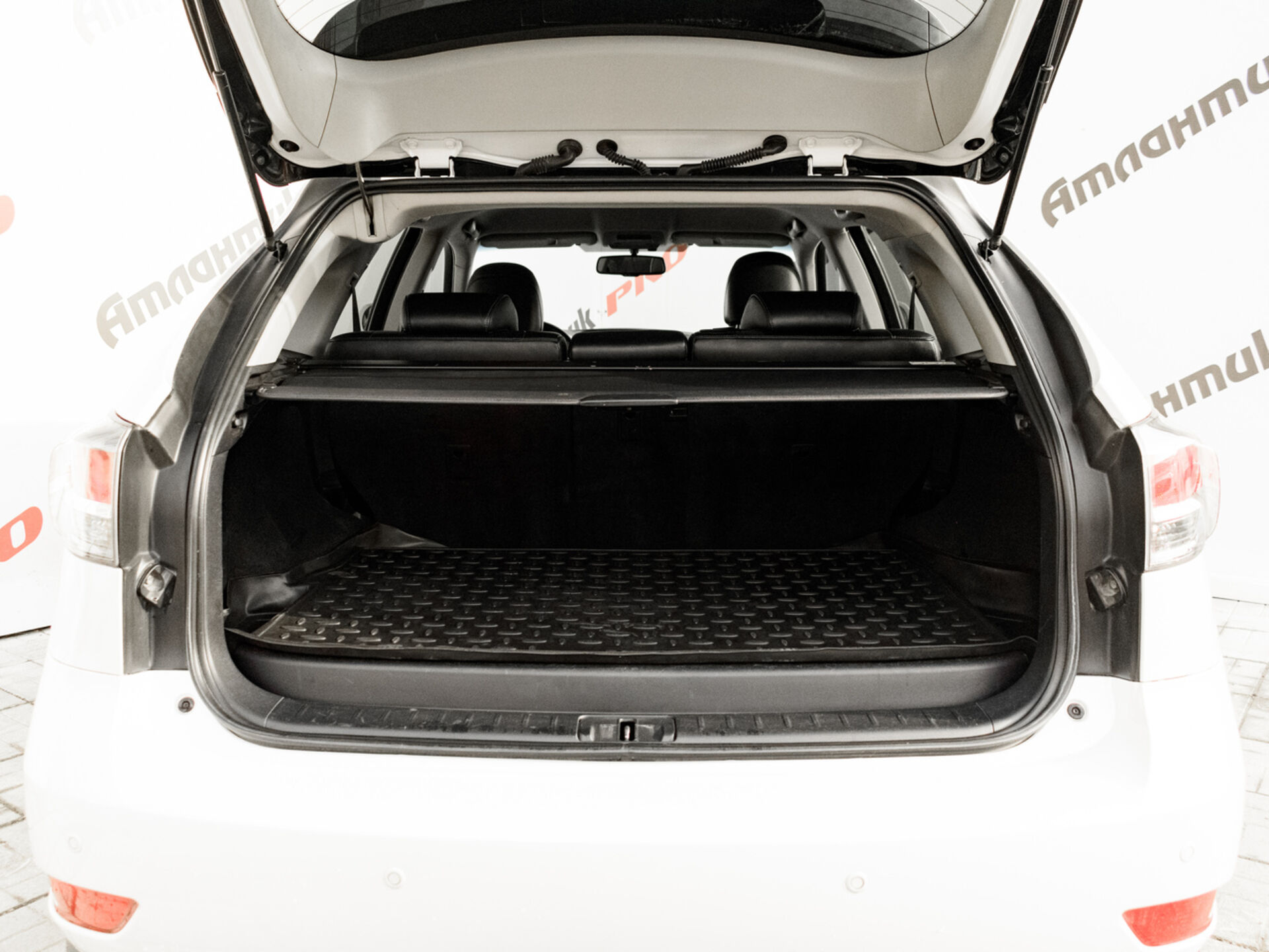 Купить Lexus RX 270 2.7 AT (188 л.с.), 2013 в Екатеренбурге