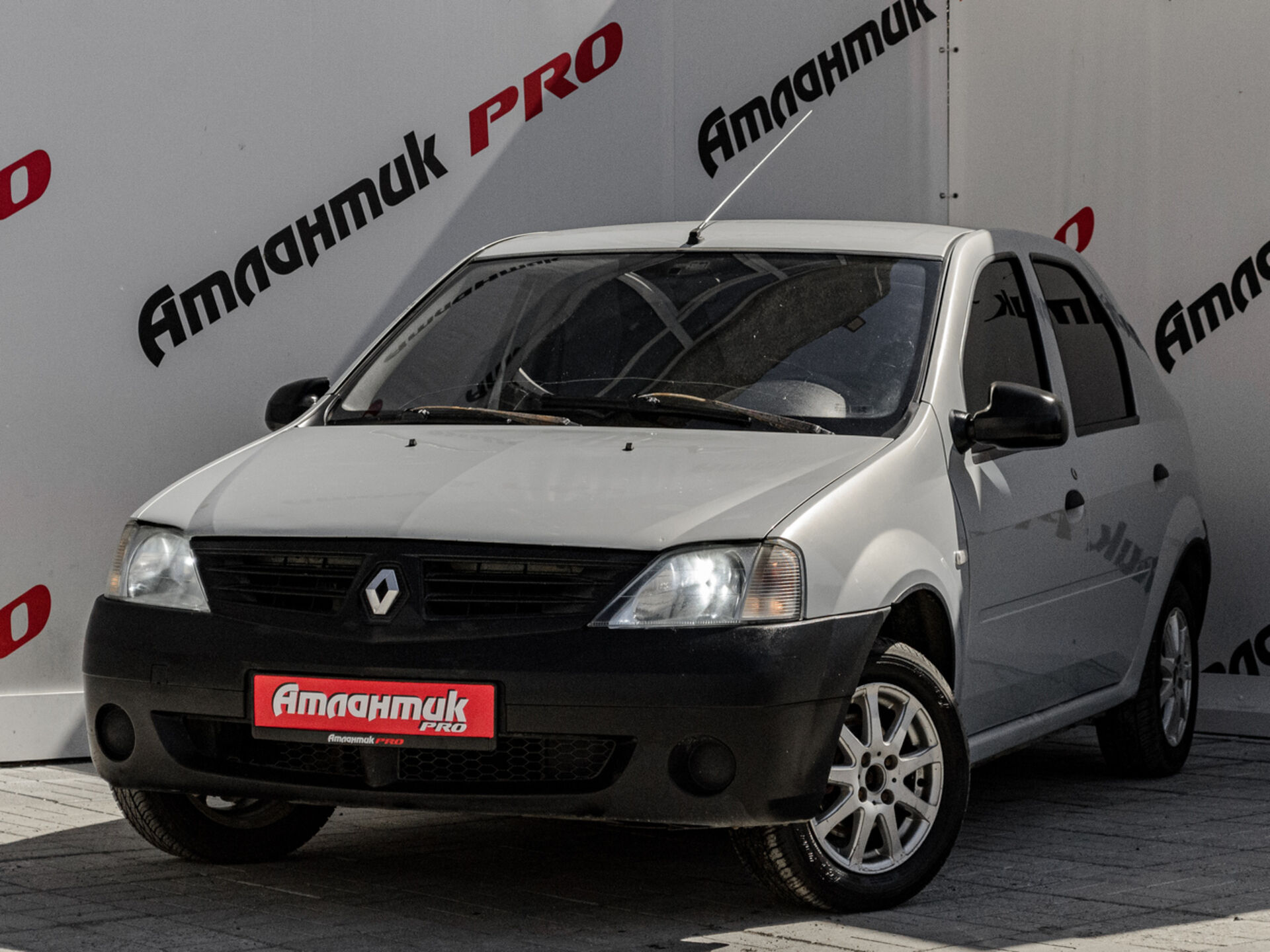 Купить Renault Logan 1.4 MT (75 л.с.), 2007 в Екатеренбурге