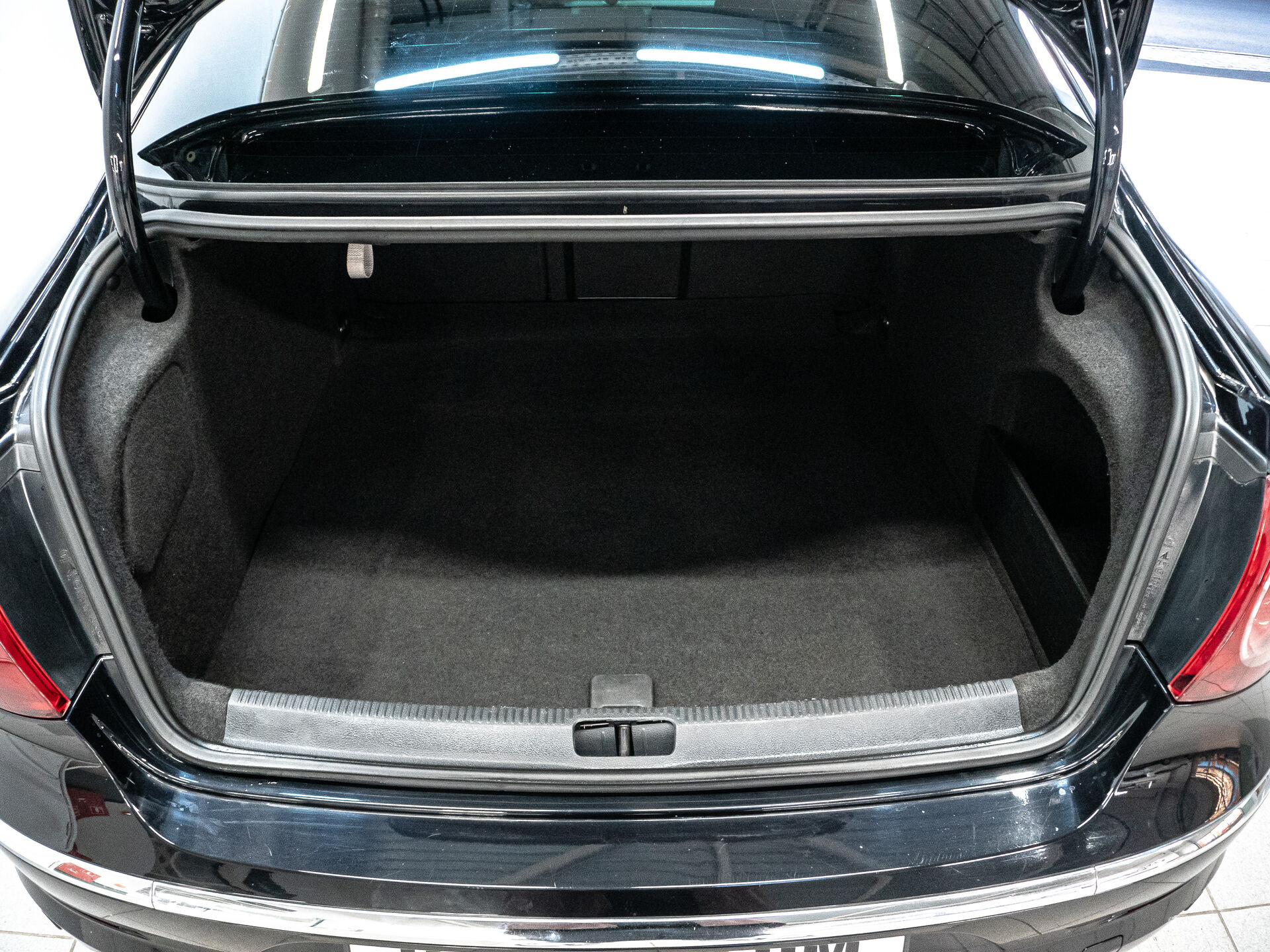 Volkswagen Passat CC 2011 24