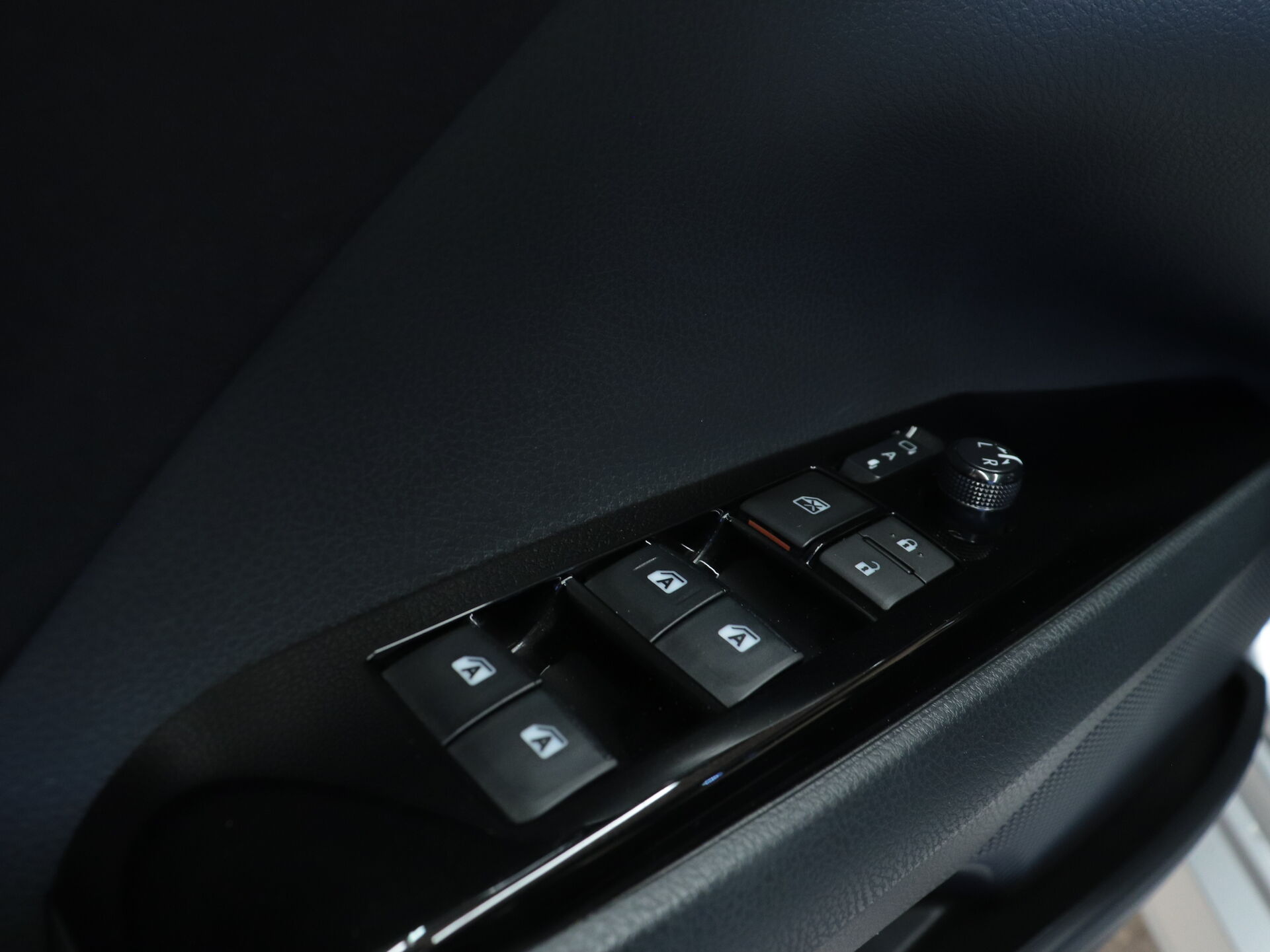 Toyota Camry 2019 6
