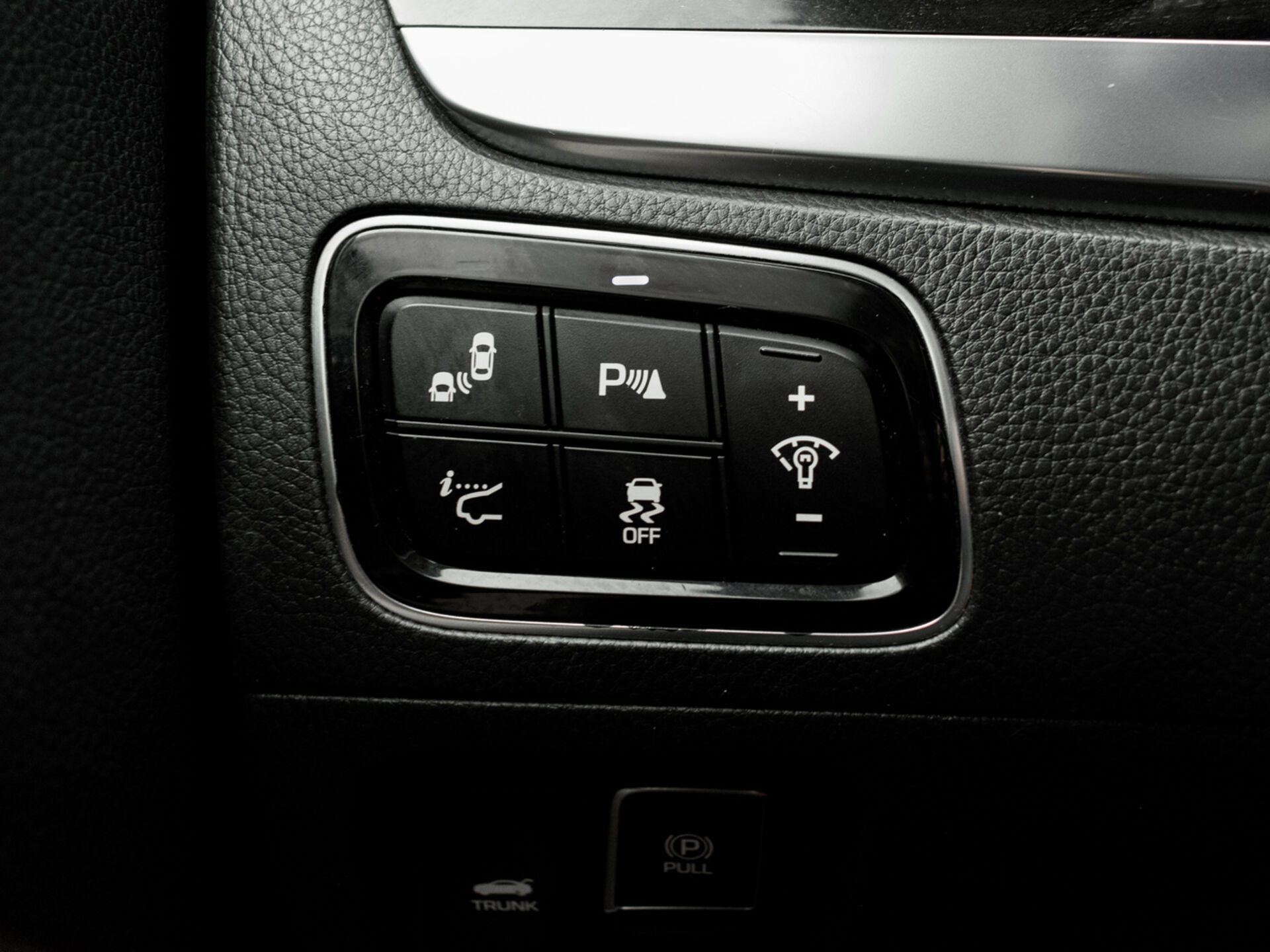 Купить Hyundai Equus 5.0 AT (430 л.с.), 2015 в Екатеренбурге