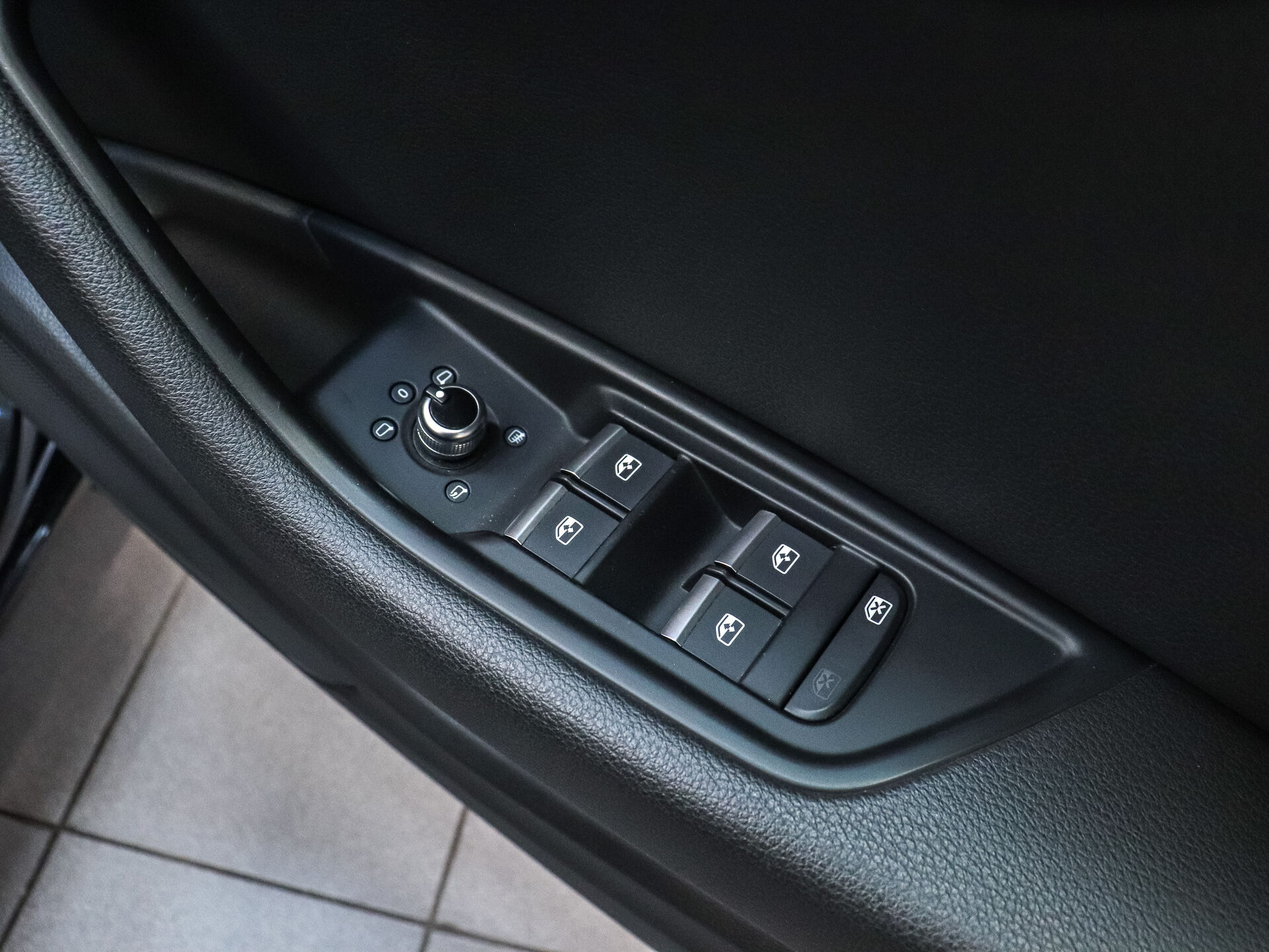 Audi A4 2017 7