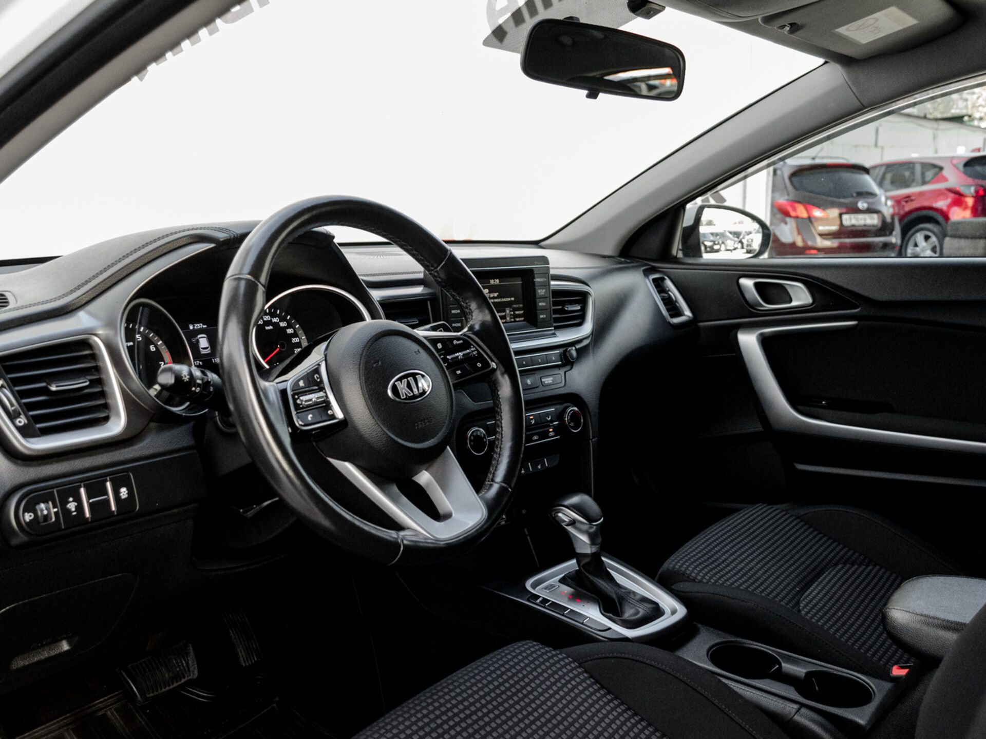 Купить Kia Ceed 1.6 AT (128 л.с.), 2018 в Екатеренбурге
