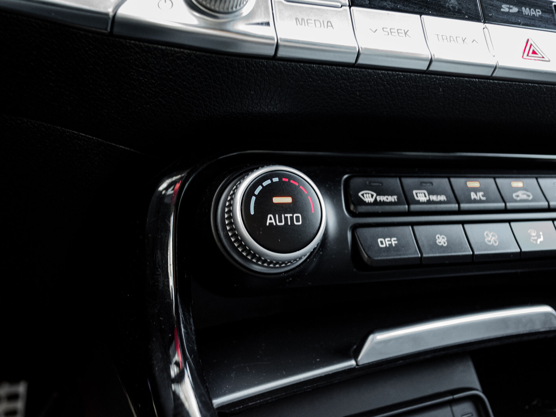Купить Kia Stinger 2.0 AT (247 л.с.) 4WD, 2018 в Екатеренбурге