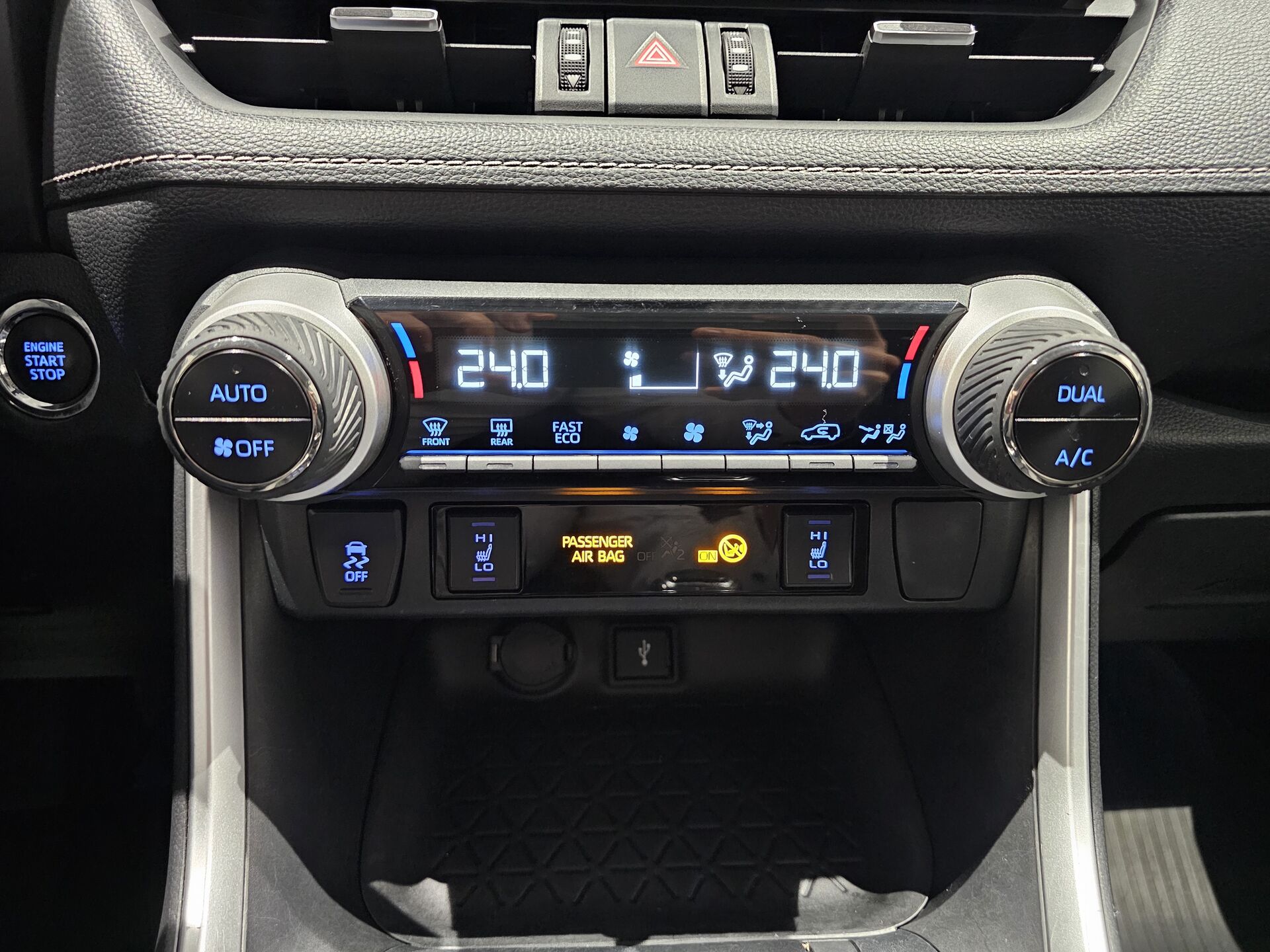 Toyota RAV4, 353880000000₽ - вид 10
