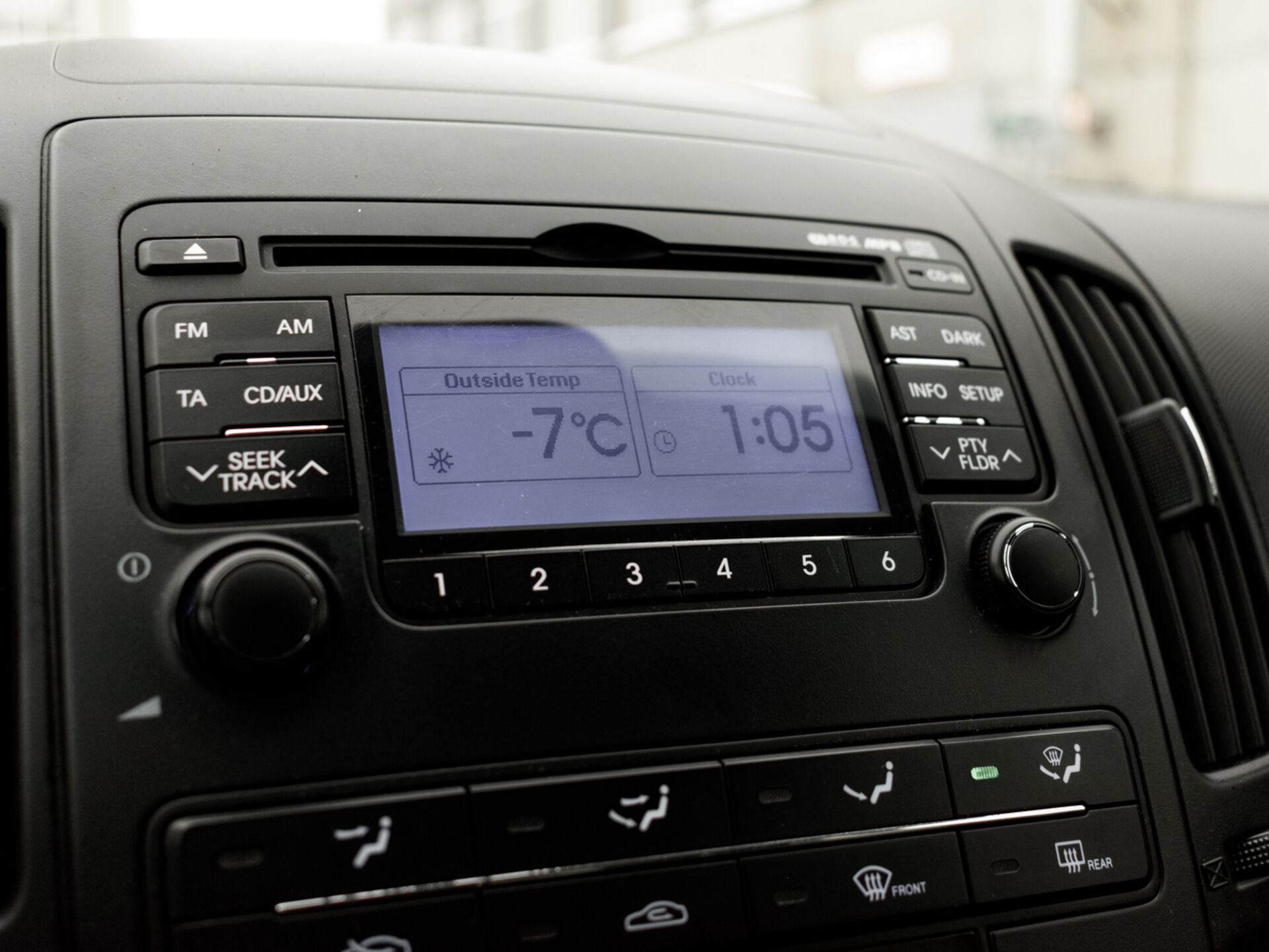 Купить Hyundai i30 1.6 AT (122 л.с.), 2010 в Екатеренбурге