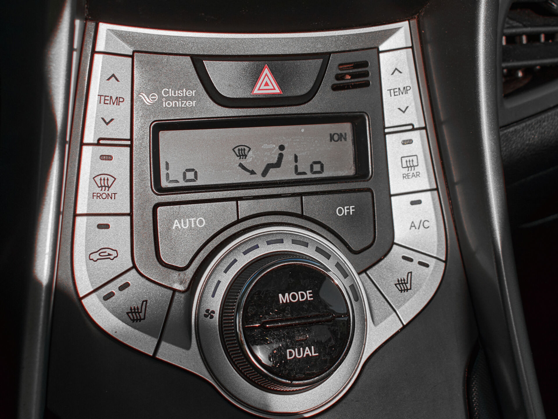 Купить Hyundai Avante 1.6 AT (140 л.с.), 2012 в Екатеренбурге