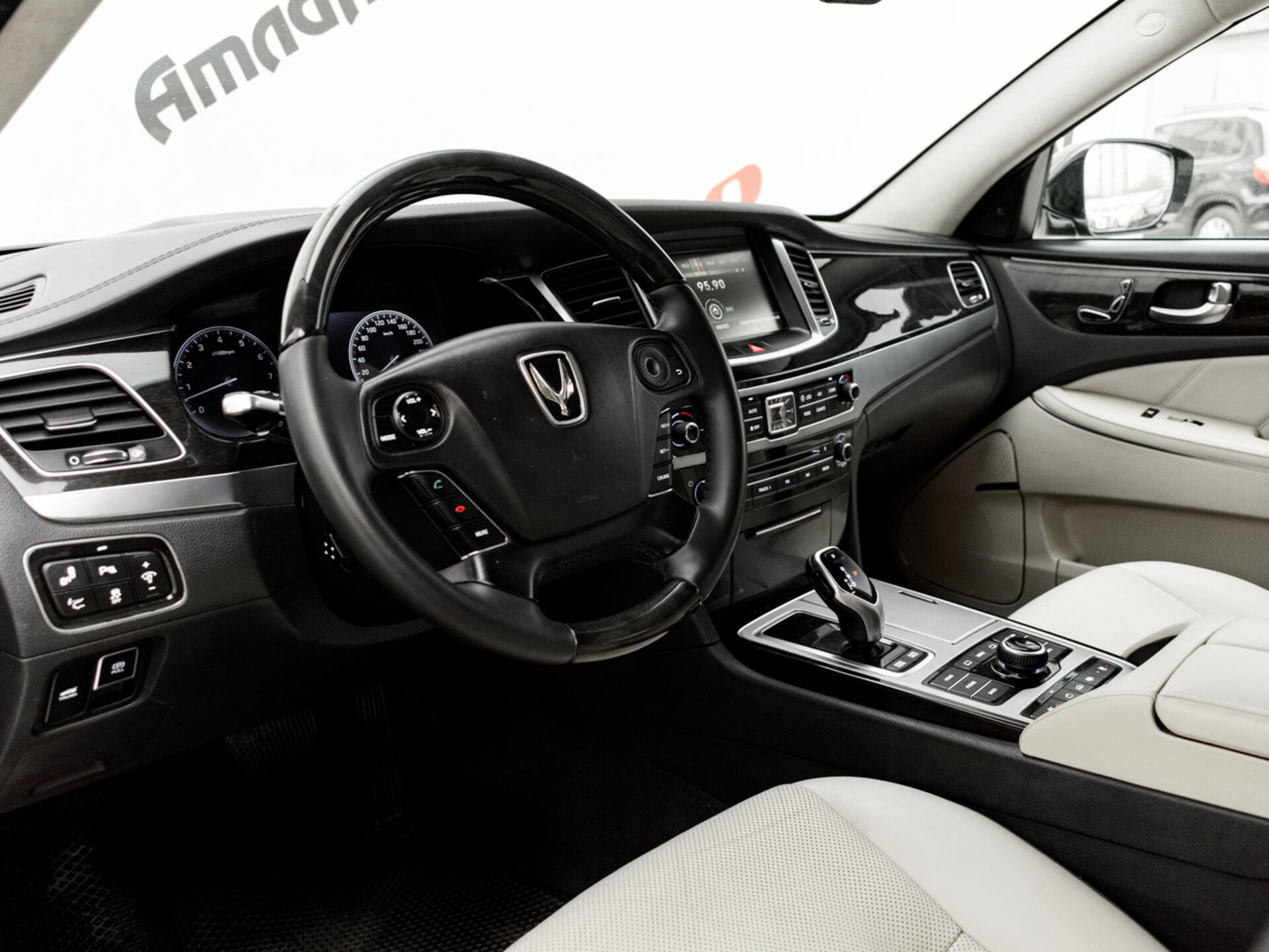 Купить Hyundai Equus 5.0 AT (430 л.с.), 2015 в Екатеренбурге