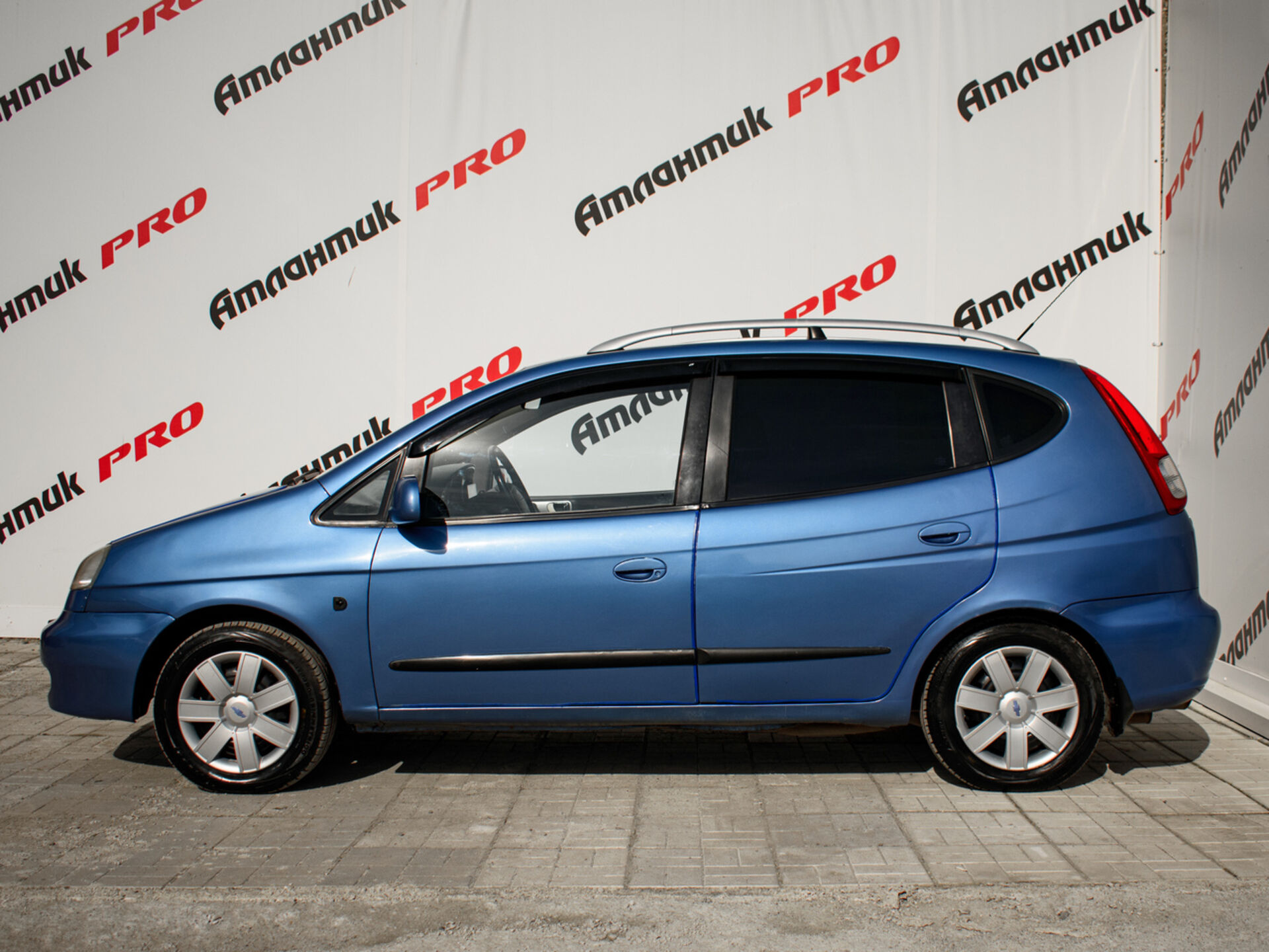 Купить Chevrolet Rezzo 1.6 MT (90 л.с.), 2006 в Екатеренбурге