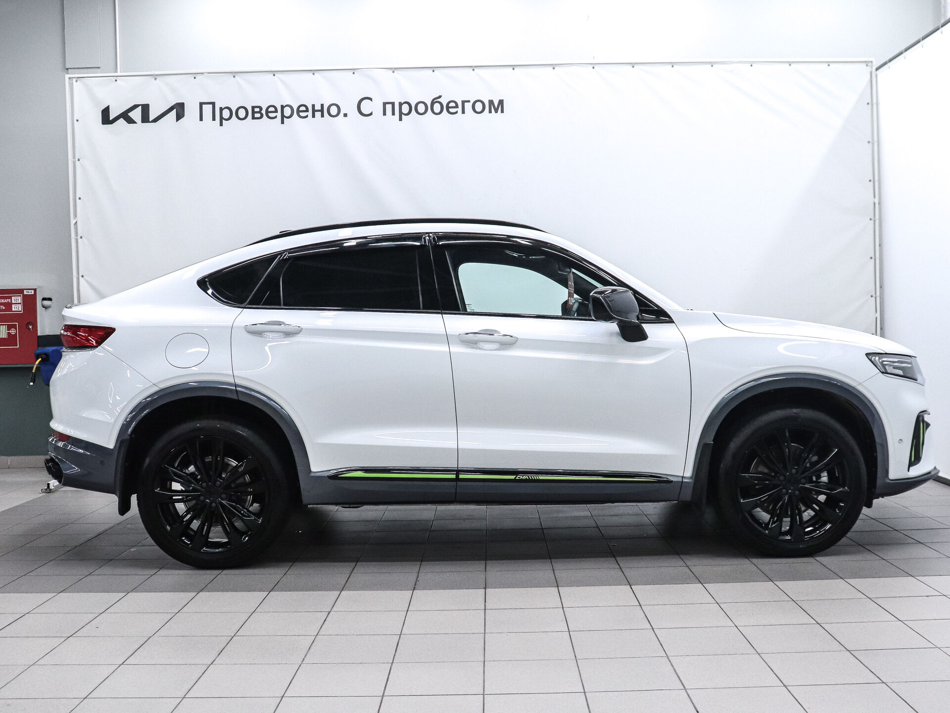 Geely Tugella 2023 5