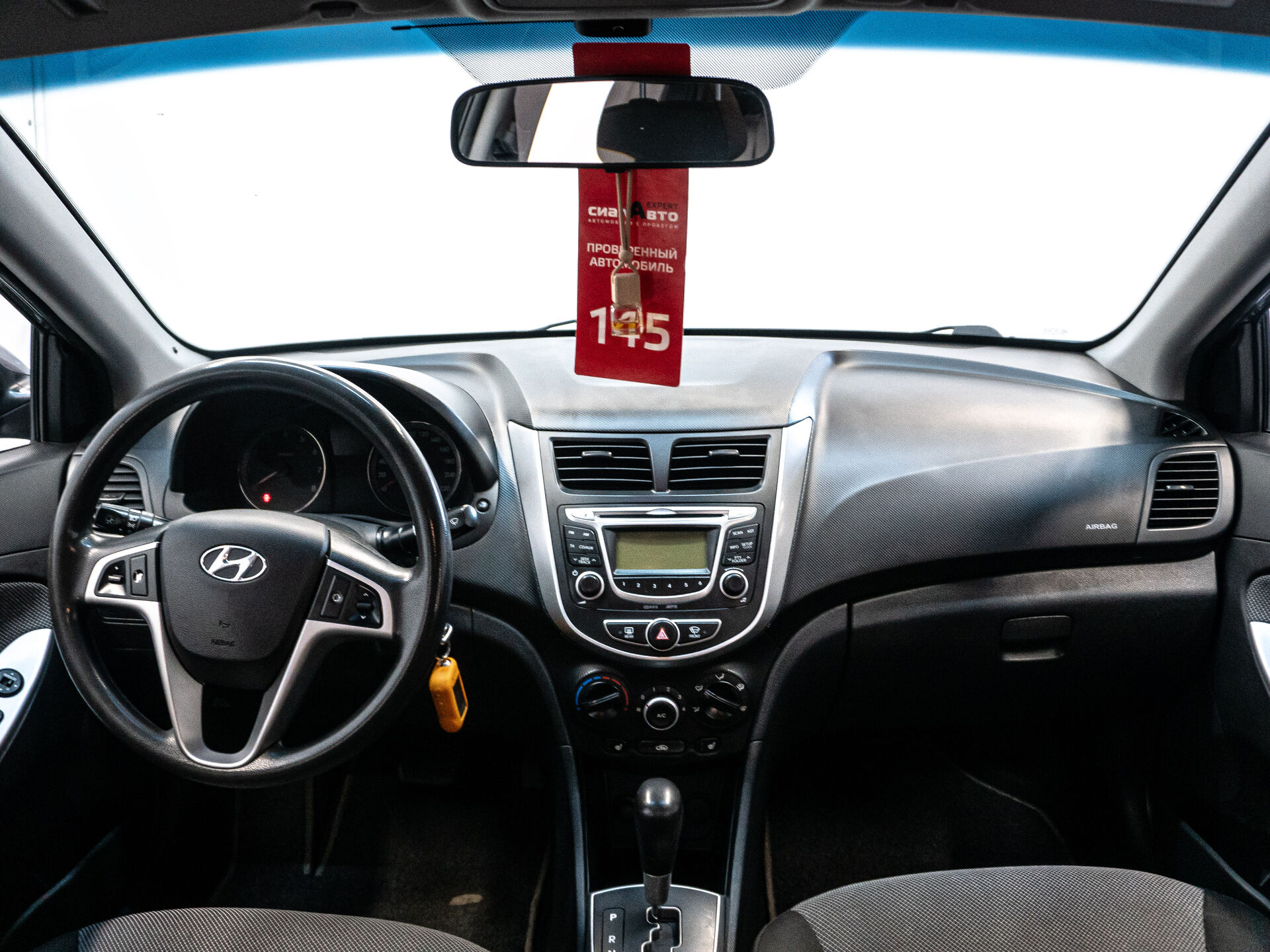 Hyundai Solaris 2014 16