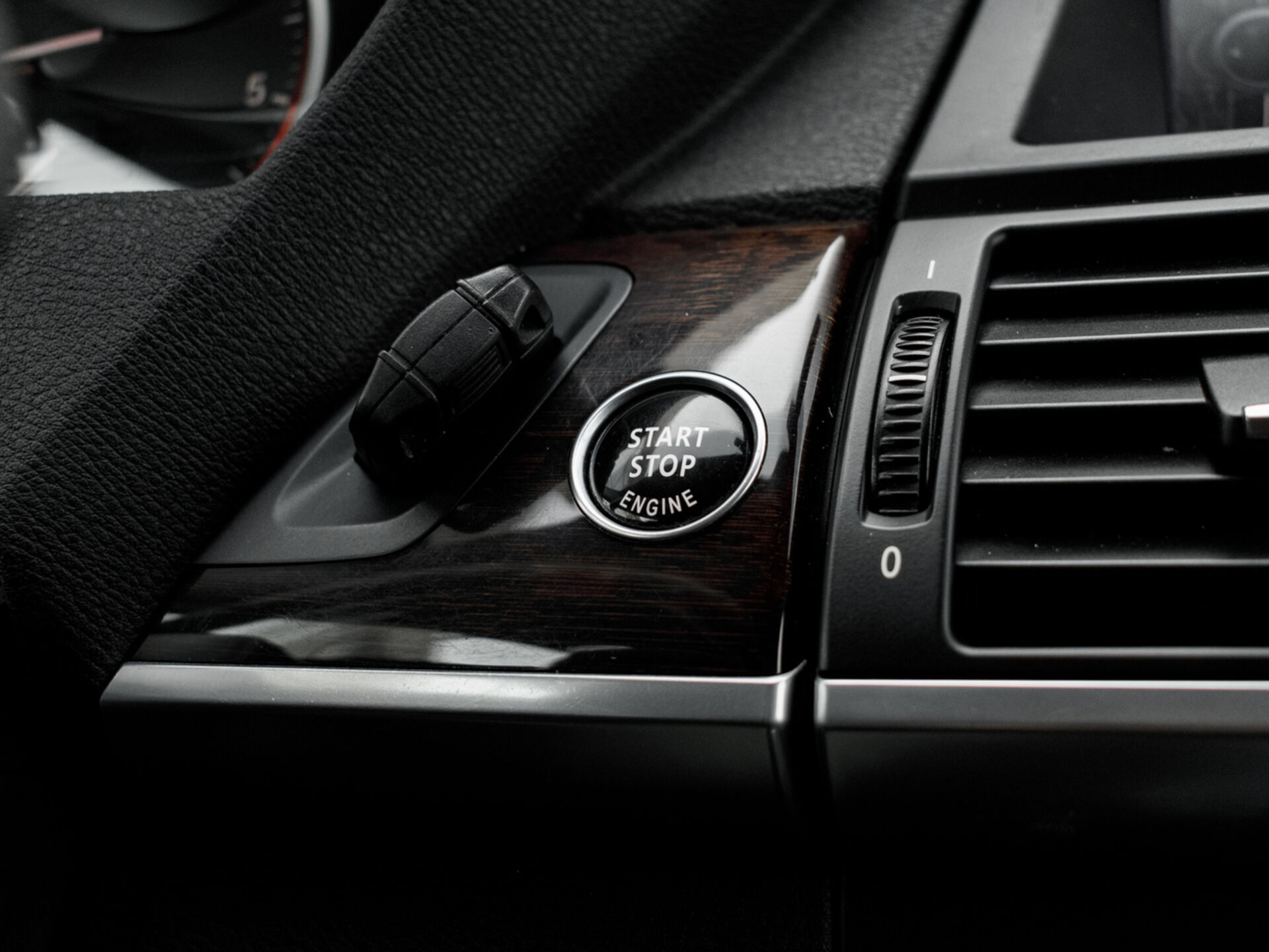 Купить BMW X6 30d 3.0d AT (245 л.с.) 4WD, 2010 в Екатеренбурге