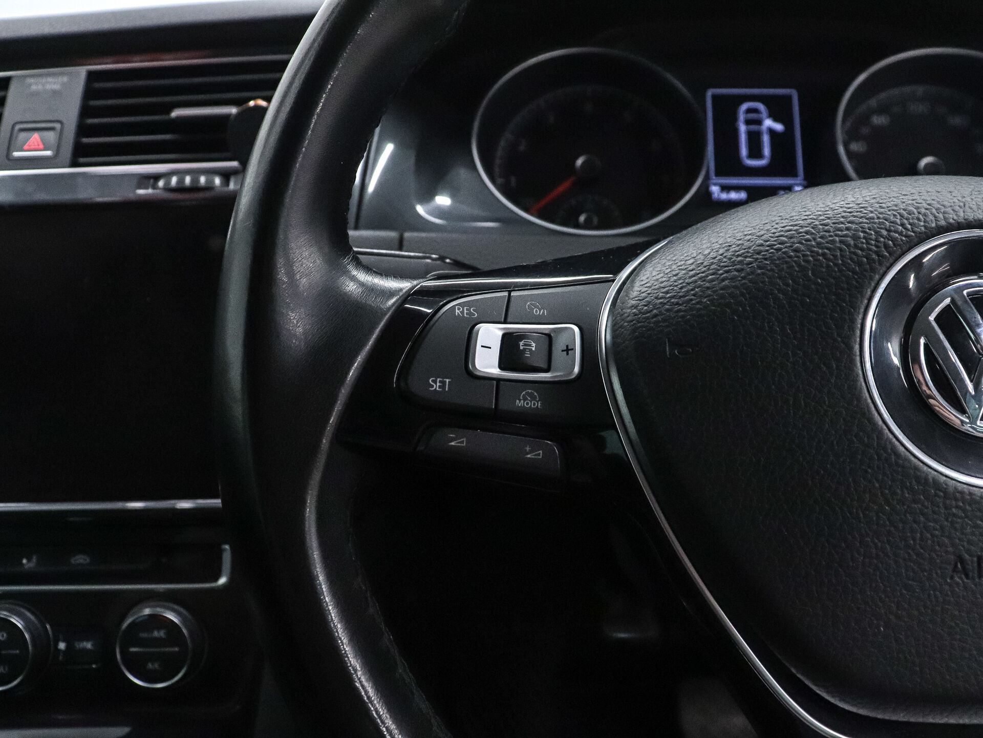 Volkswagen Golf 2017 11