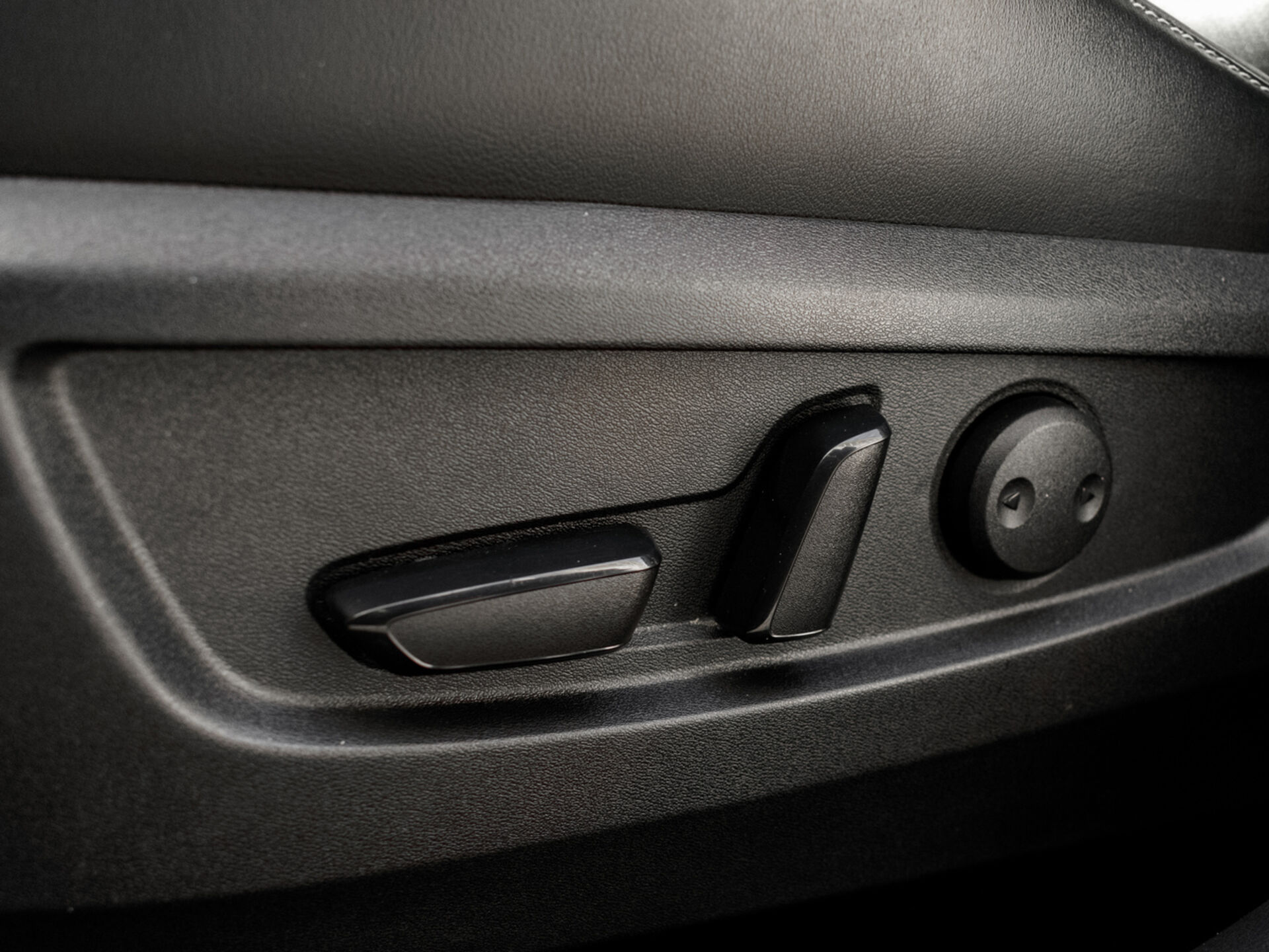 Купить Infiniti QX50 2.0 CVT (249 л.с.) 4WD, 2019 в Екатеренбурге