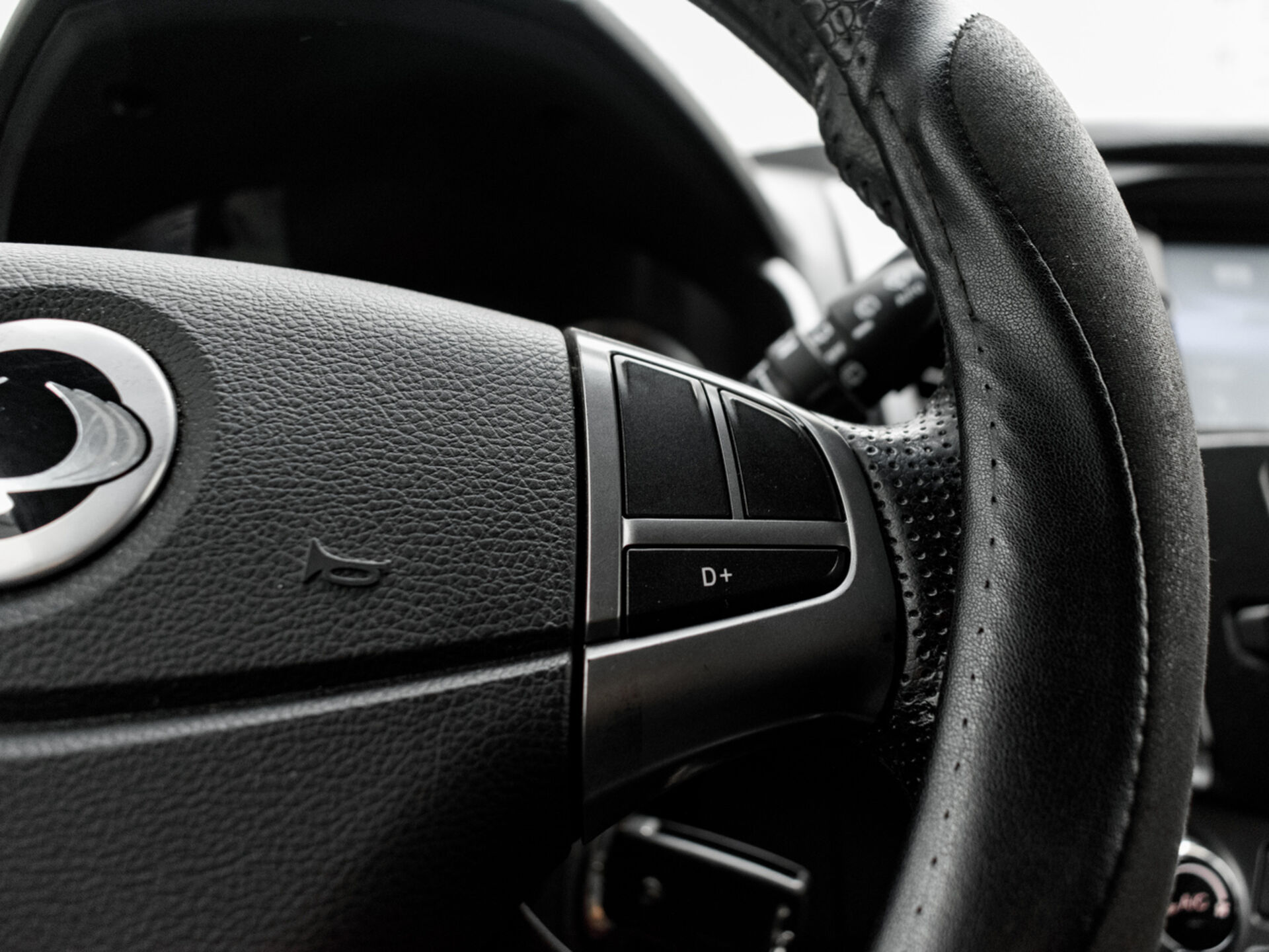 Купить SsangYong Actyon 2.0 AT (149 л.с.), 2014 в Екатеренбурге