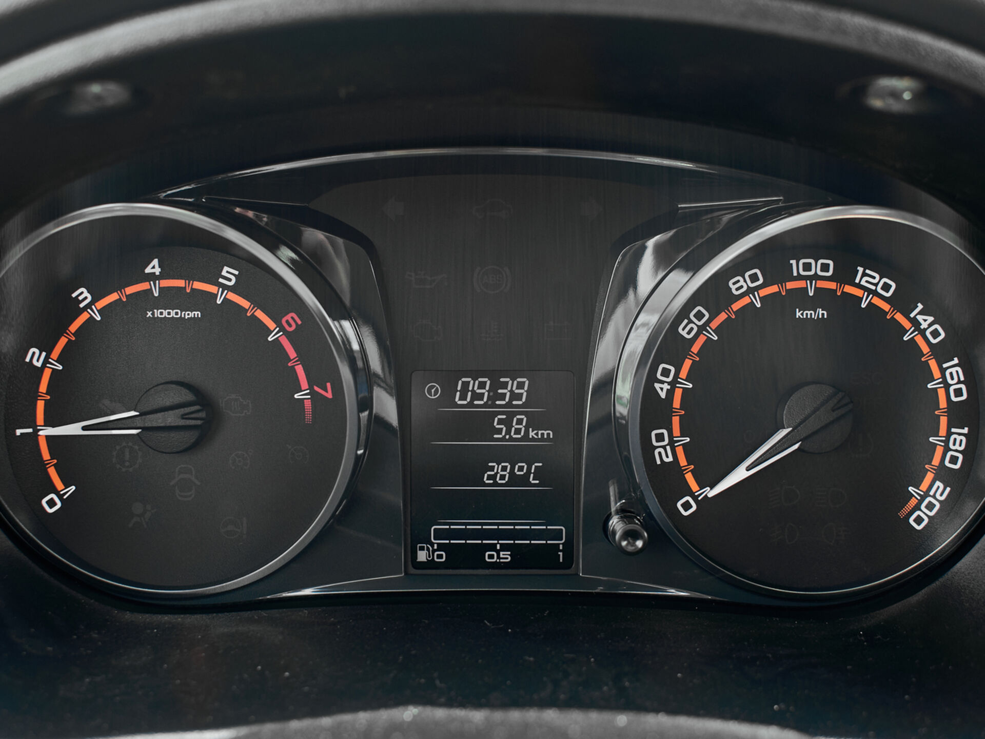 Купить Lada (ВАЗ) Granta 1.6 MT (90 л.с.), 2025 в Екатеренбурге
