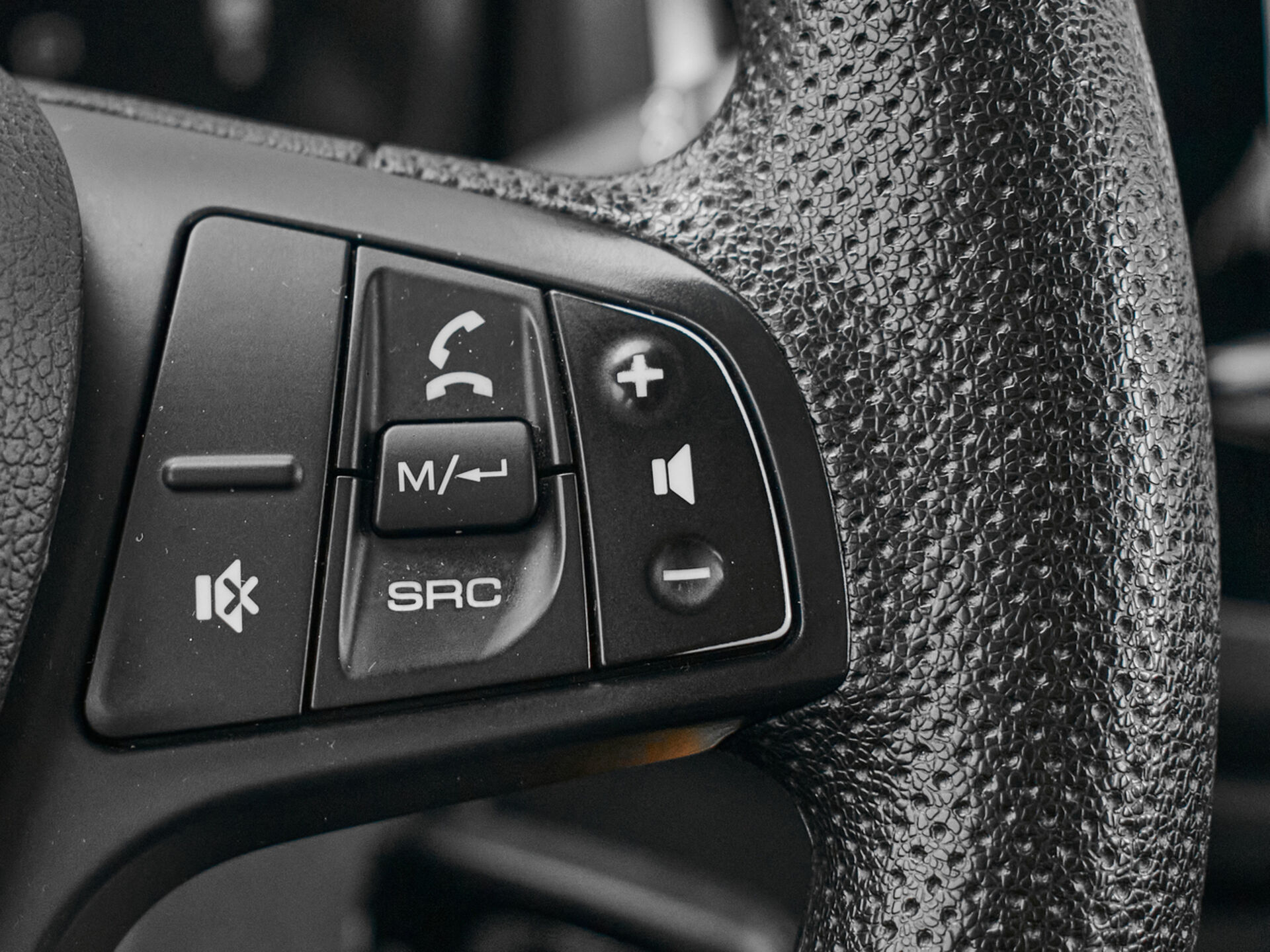 Купить Lada (ВАЗ) XRAY Cross 1.6 CVT (113 л.с.), 2019 в Екатеренбурге