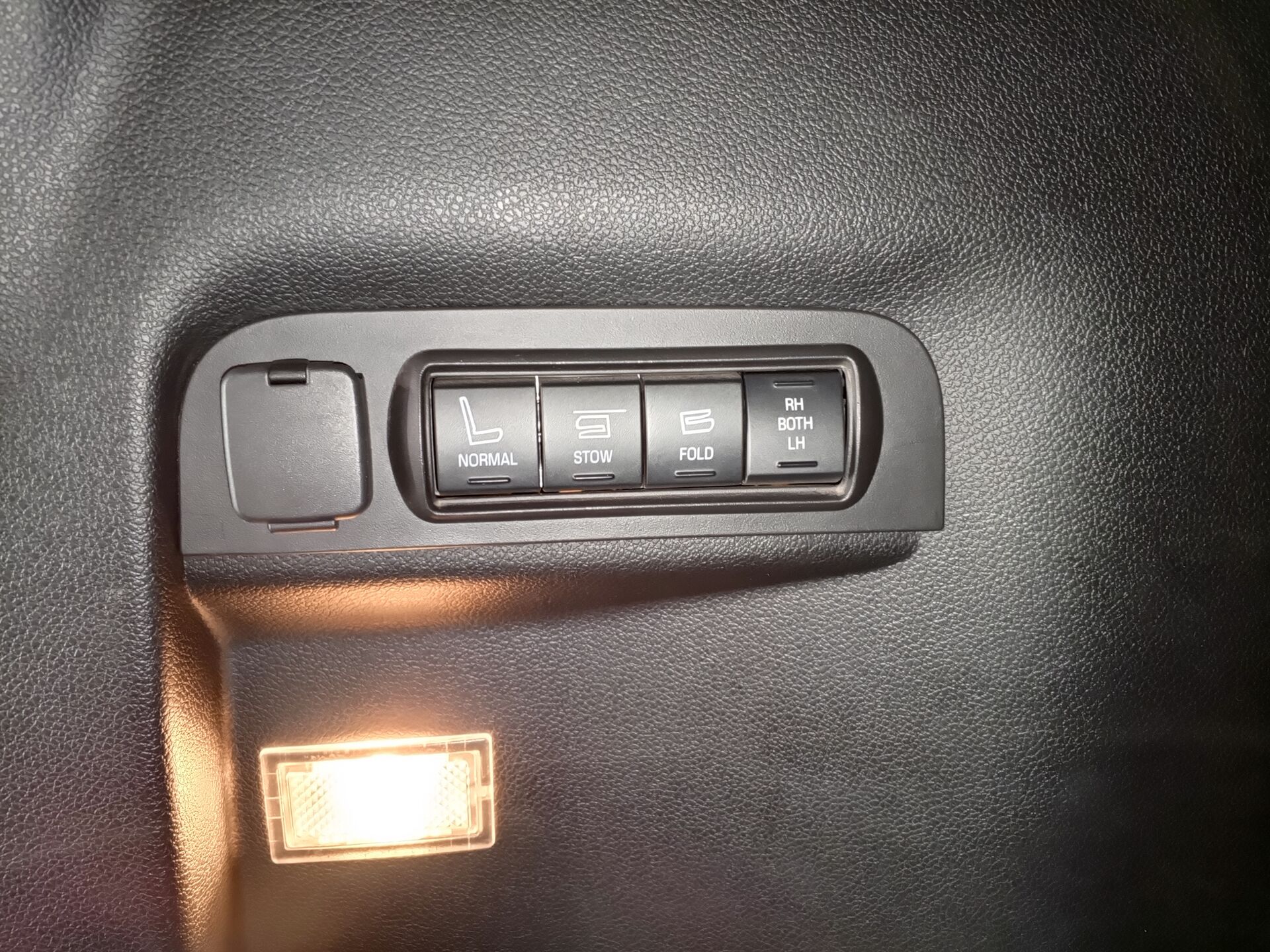 Ford Explorer, 1869000₽ - вид 16
