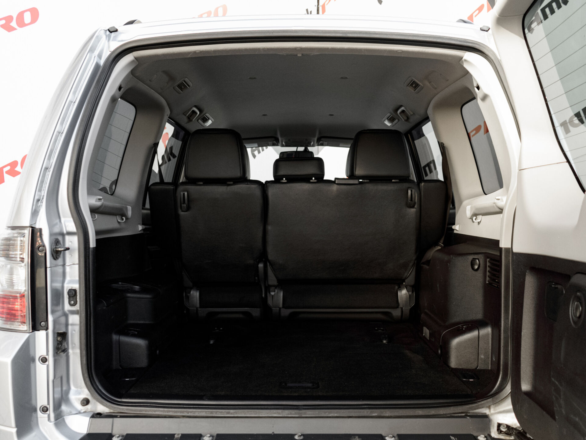 Купить Mitsubishi Pajero 3.0 AT (178 л.с.) 4WD, 2012 в Екатеренбурге