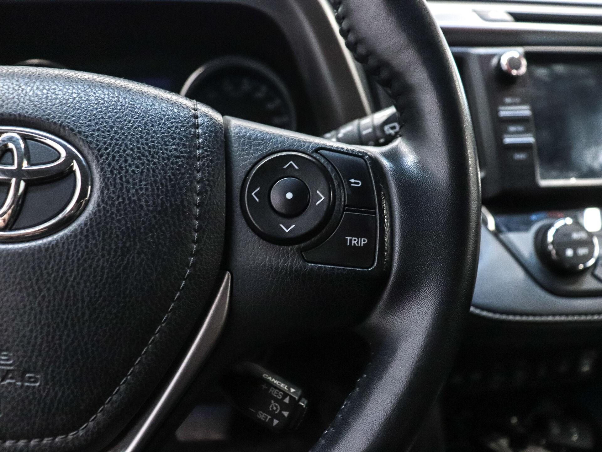 Toyota RAV4 2018 13