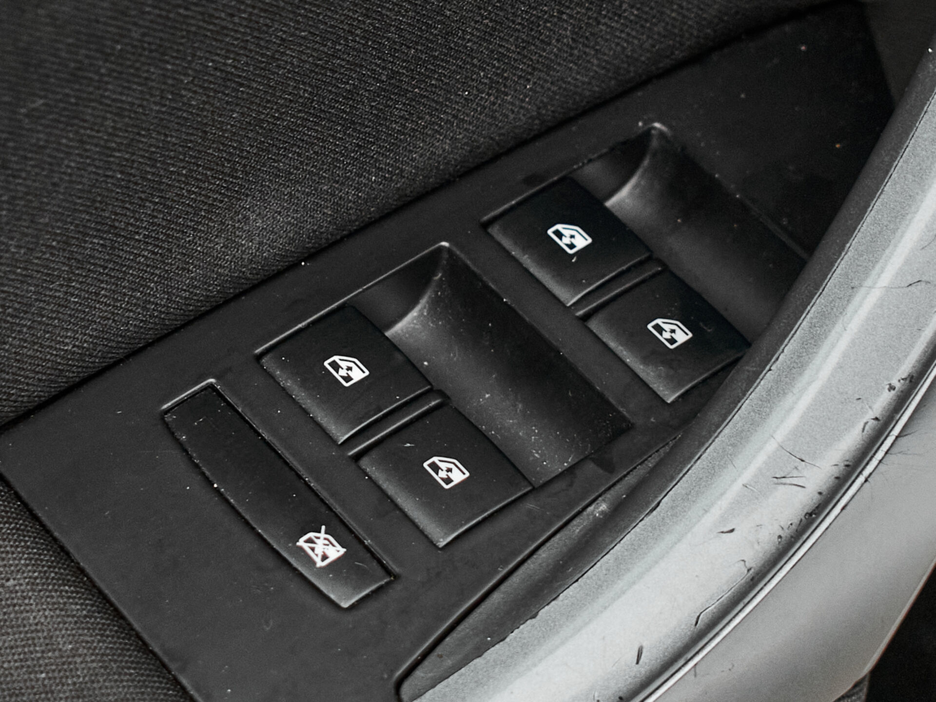 Купить Opel Astra 1.6 AT (115 л.с.), 2013 в Екатеренбурге