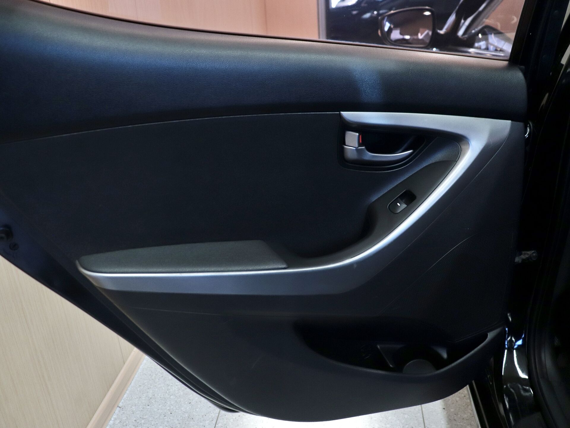 Hyundai Avante 2011 18