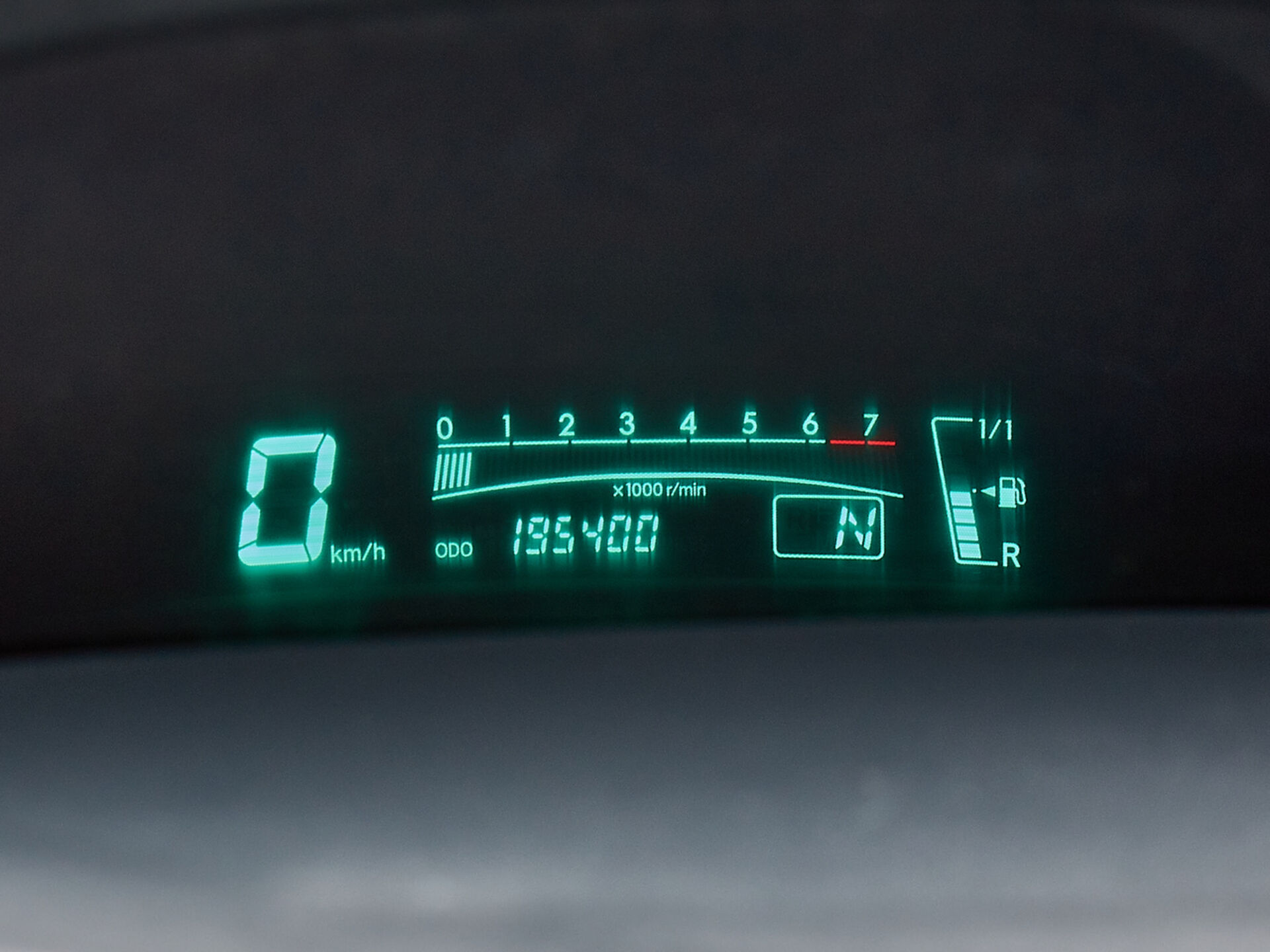 Купить Toyota Yaris Multimode 1.3 AMT (87 л.с.), 2006 в Екатеренбурге