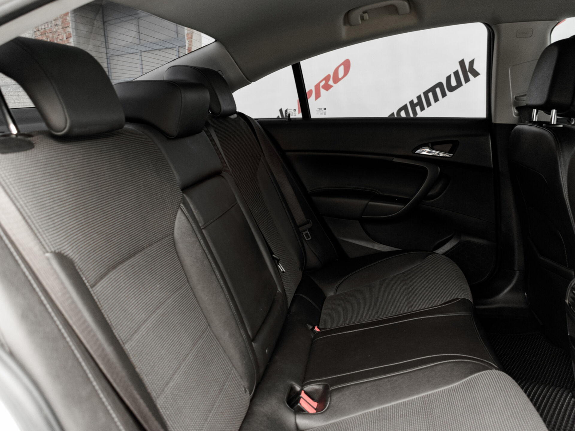 Купить Opel Insignia 2.0 AT (249 л.с.) 4WD, 2013 в Екатеренбурге