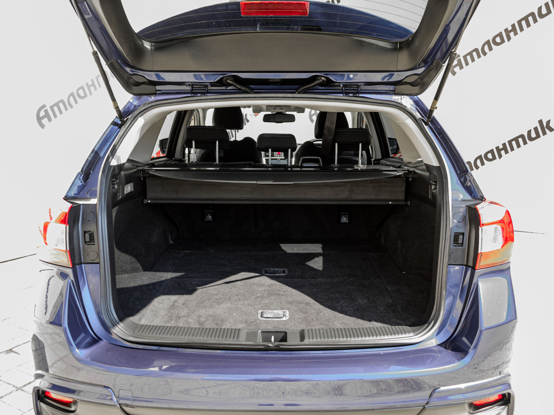 Купить Subaru Levorg 1.6 CVT (170 л.с.) 4WD, 2015 в Екатеренбурге