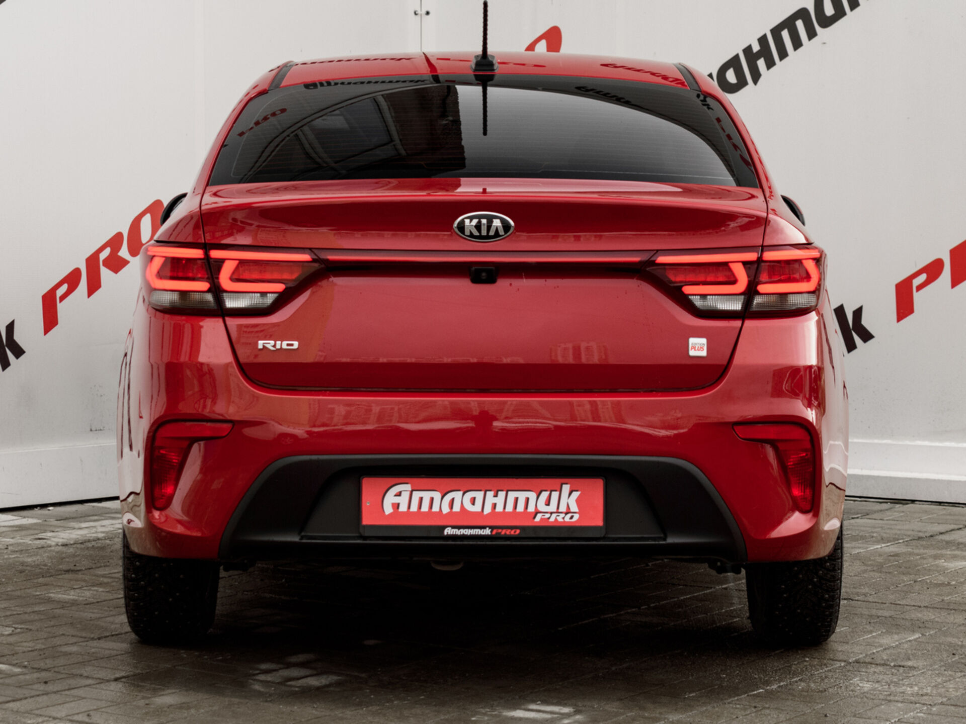 Купить Kia Rio 1.6 MT (123 л.с.), 2019 в Екатеренбурге