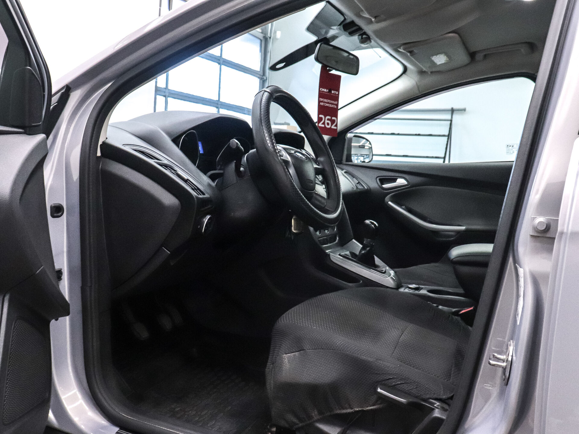Ford Focus 2011 10
