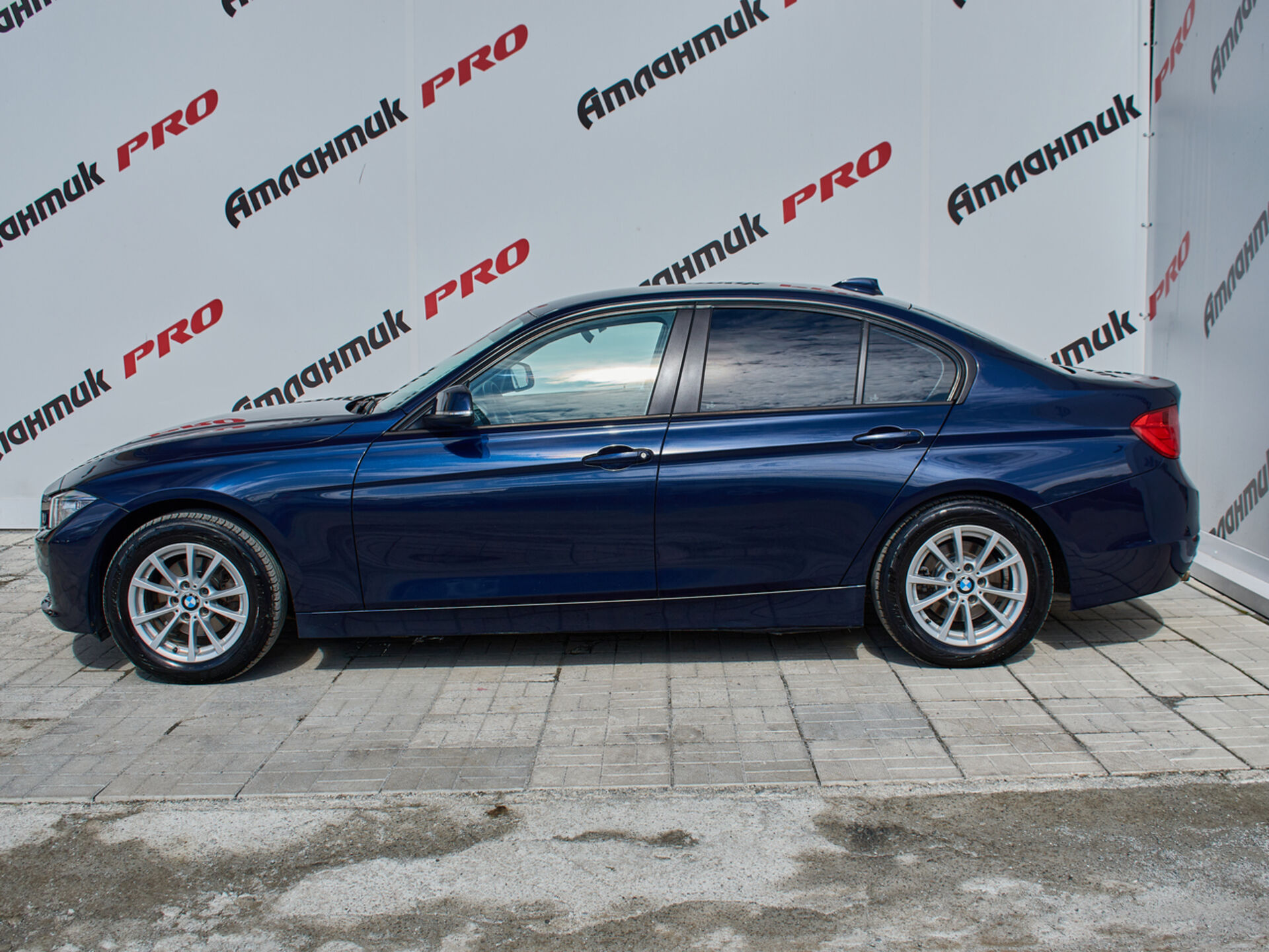 Купить BMW 3 серии 316i 1.6 AT (136 л.с.), 2014 в Екатеренбурге