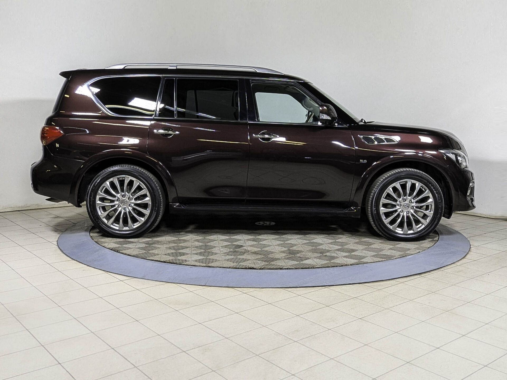 Infiniti QX80 Infiniti QX80