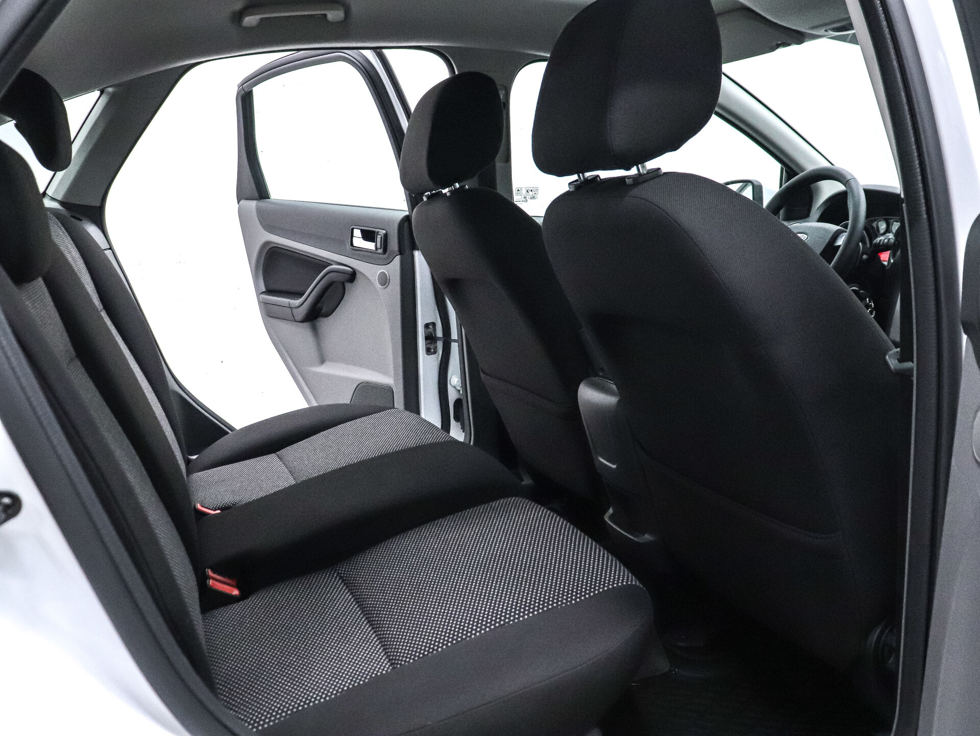 Ford Focus 2011 21
