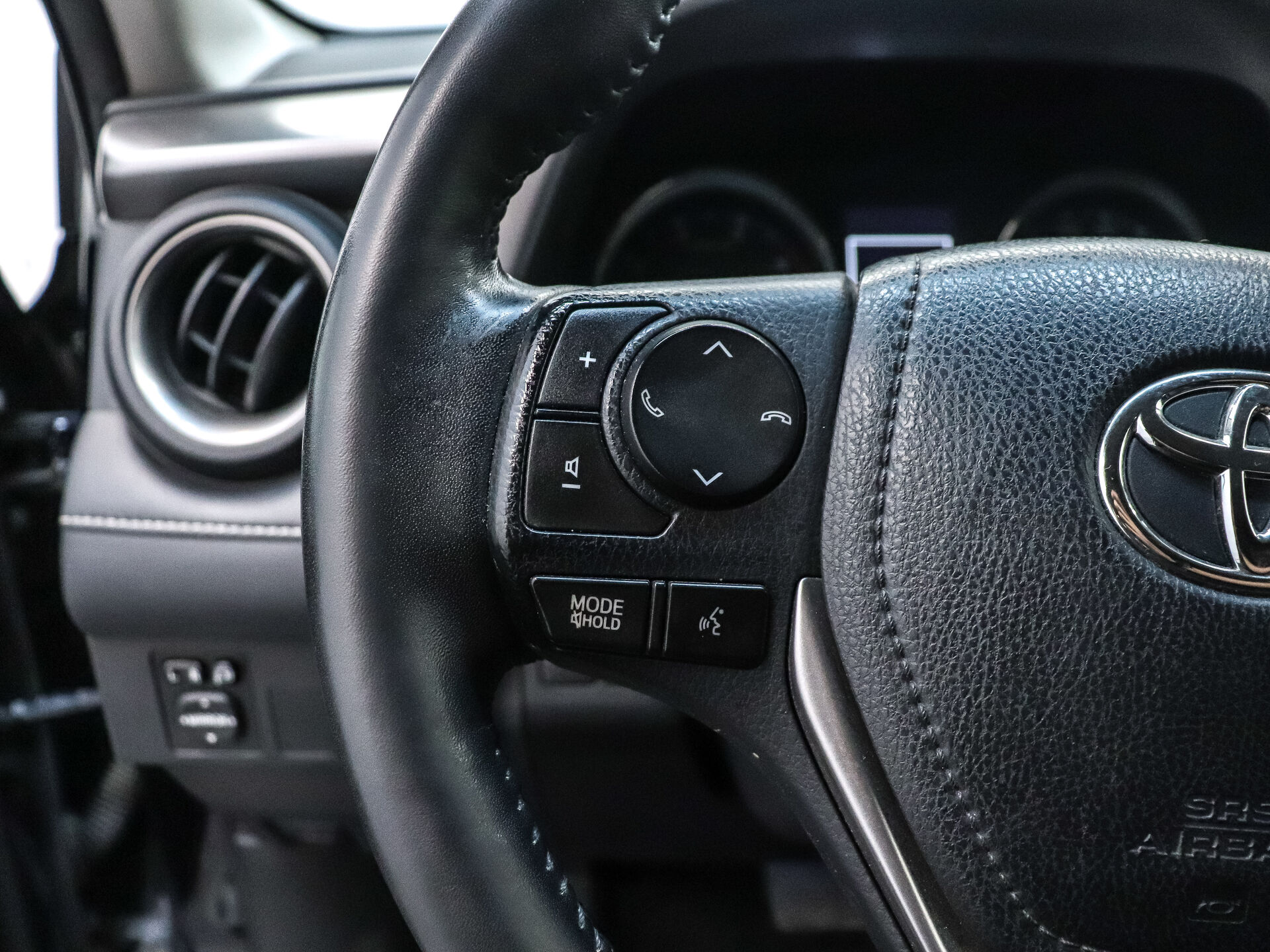 Toyota RAV4 2018 11