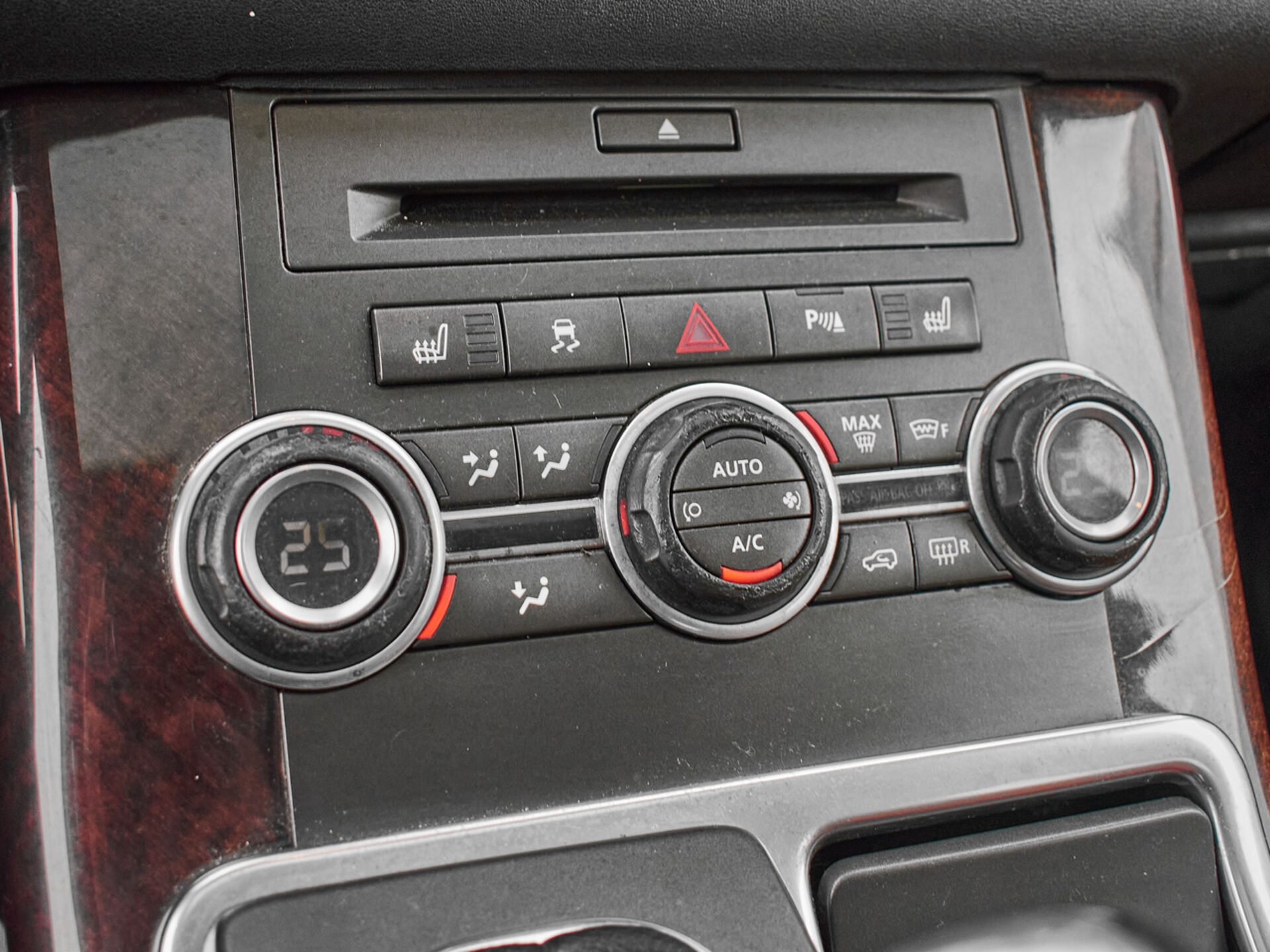 Купить Land Rover Range Rover Sport 3.6d AT (272 л.с.) 4WD, 2010 в Екатеренбурге