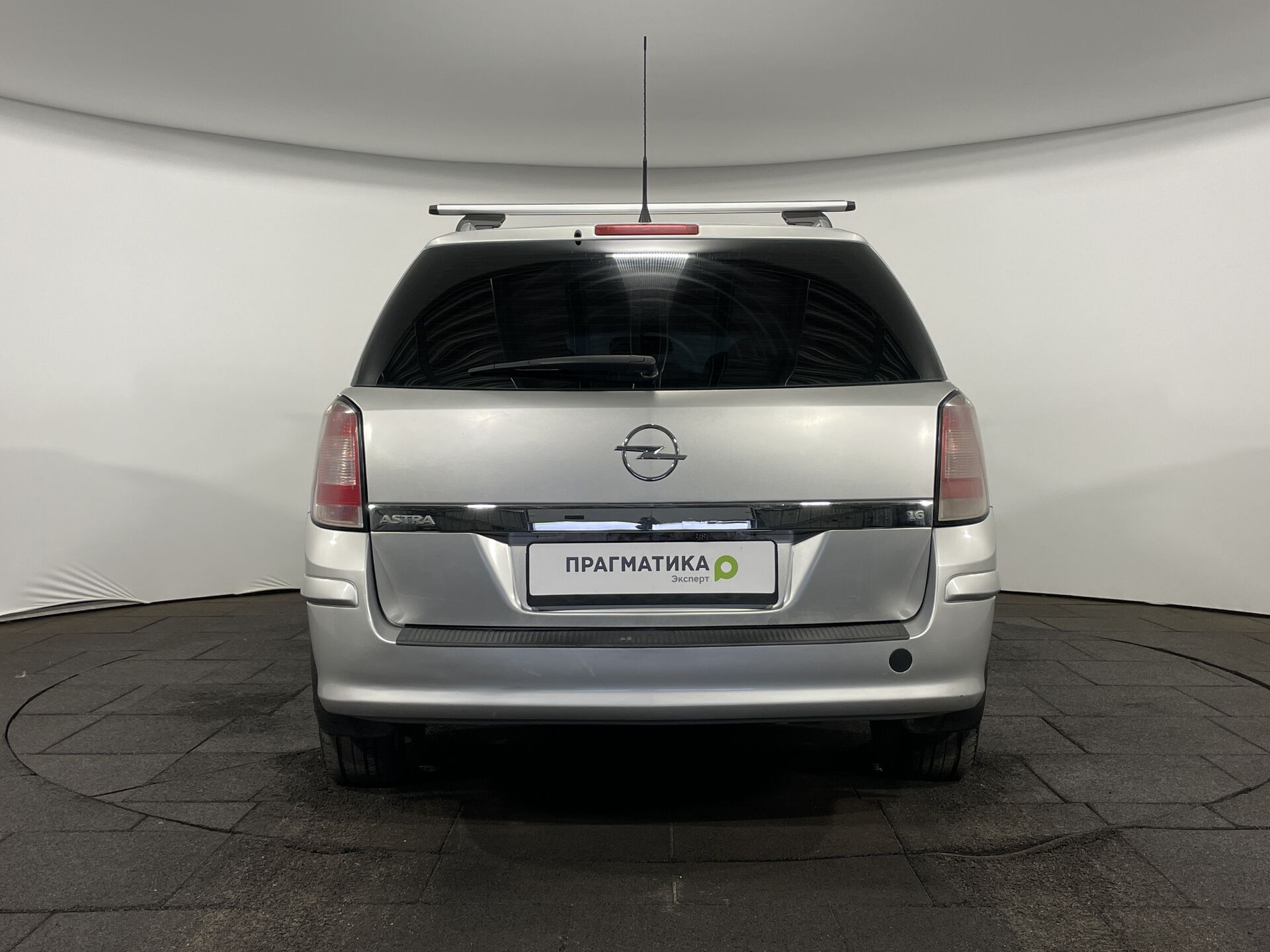 Opel Astra None 2008 г.в., 271 286 км.