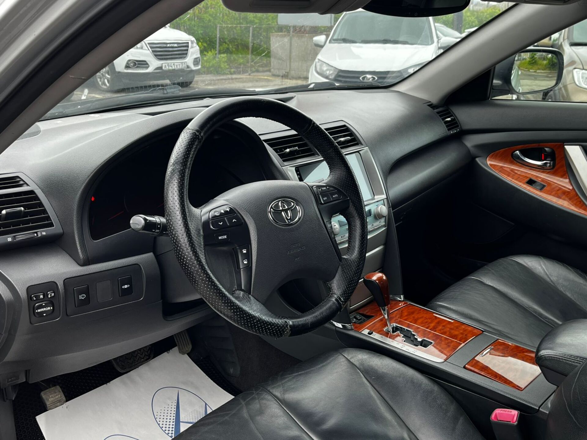 Toyota Camry Престиж 2008 г.в., 302 093 км.