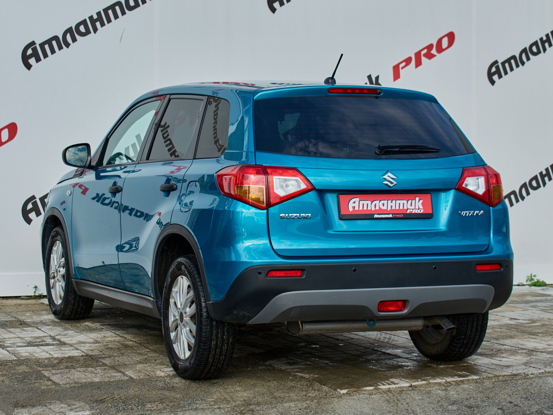 Купить Suzuki Vitara 1.6 AT (117 л.с.), 2016 в Екатеренбурге