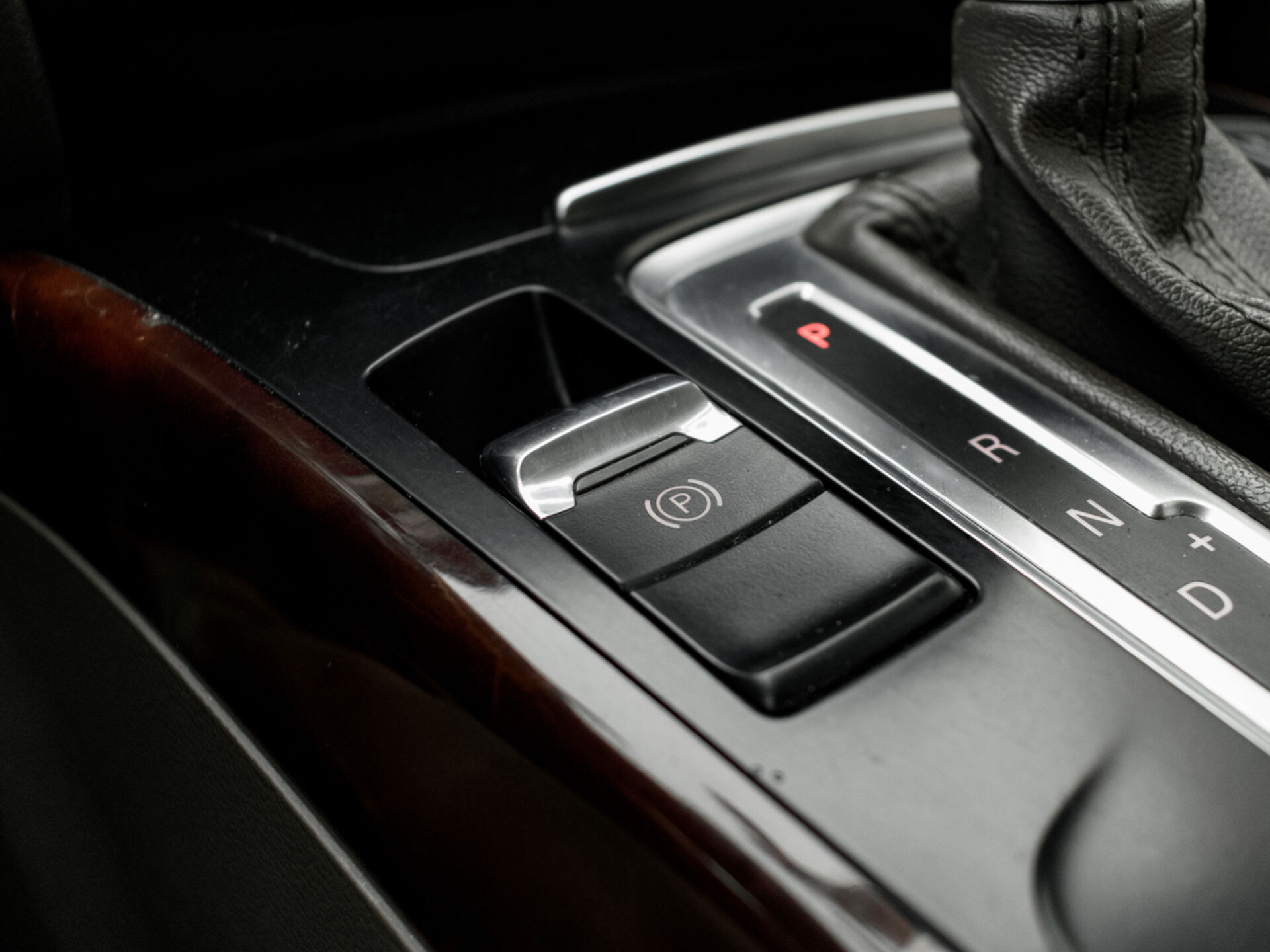 Купить Audi A5 2.0 CVT (180 л.с.), 2010 в Екатеренбурге