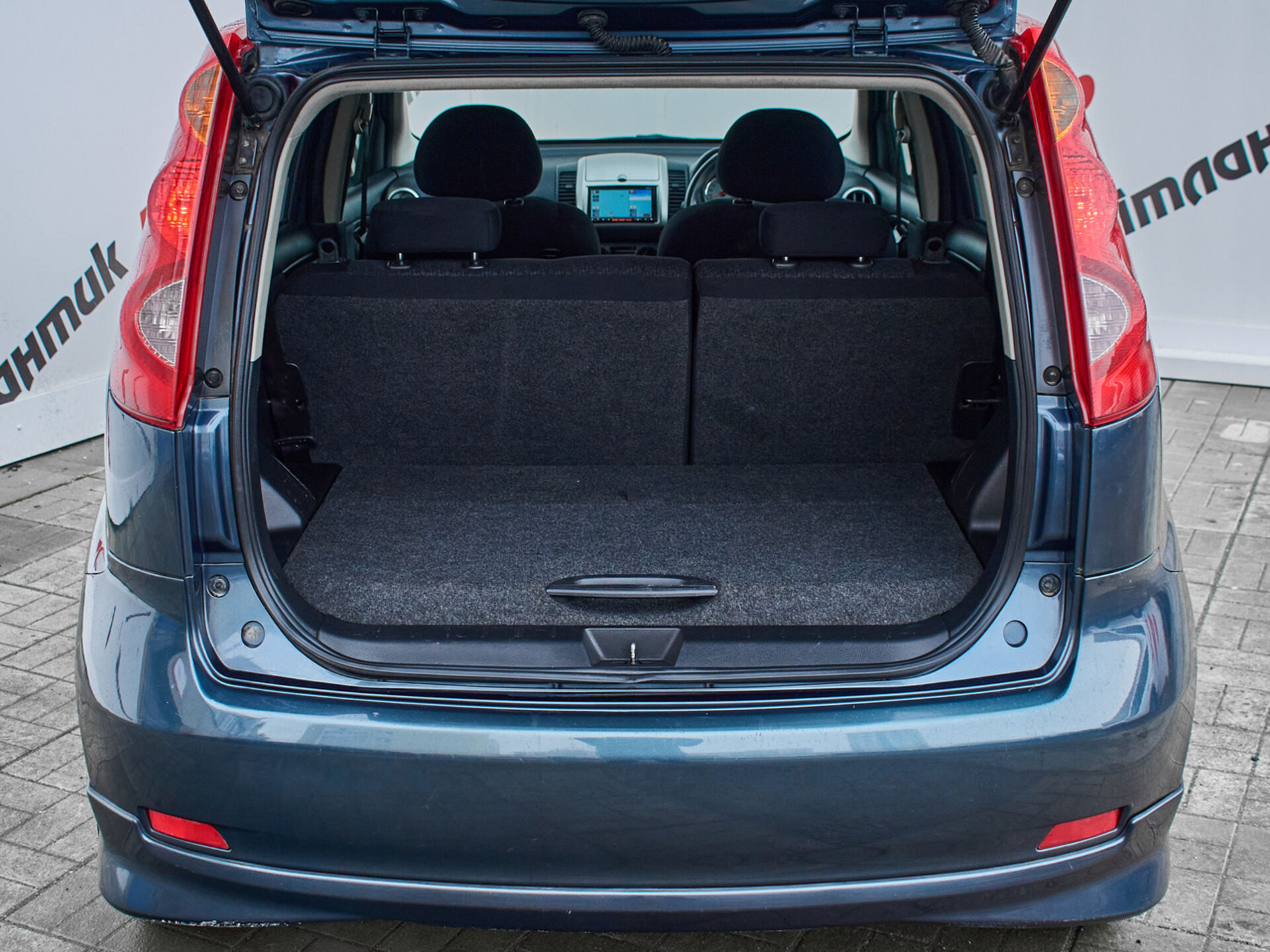 Купить Nissan Note 1.5 CVT (109 л.с.), 2011 в Екатеренбурге