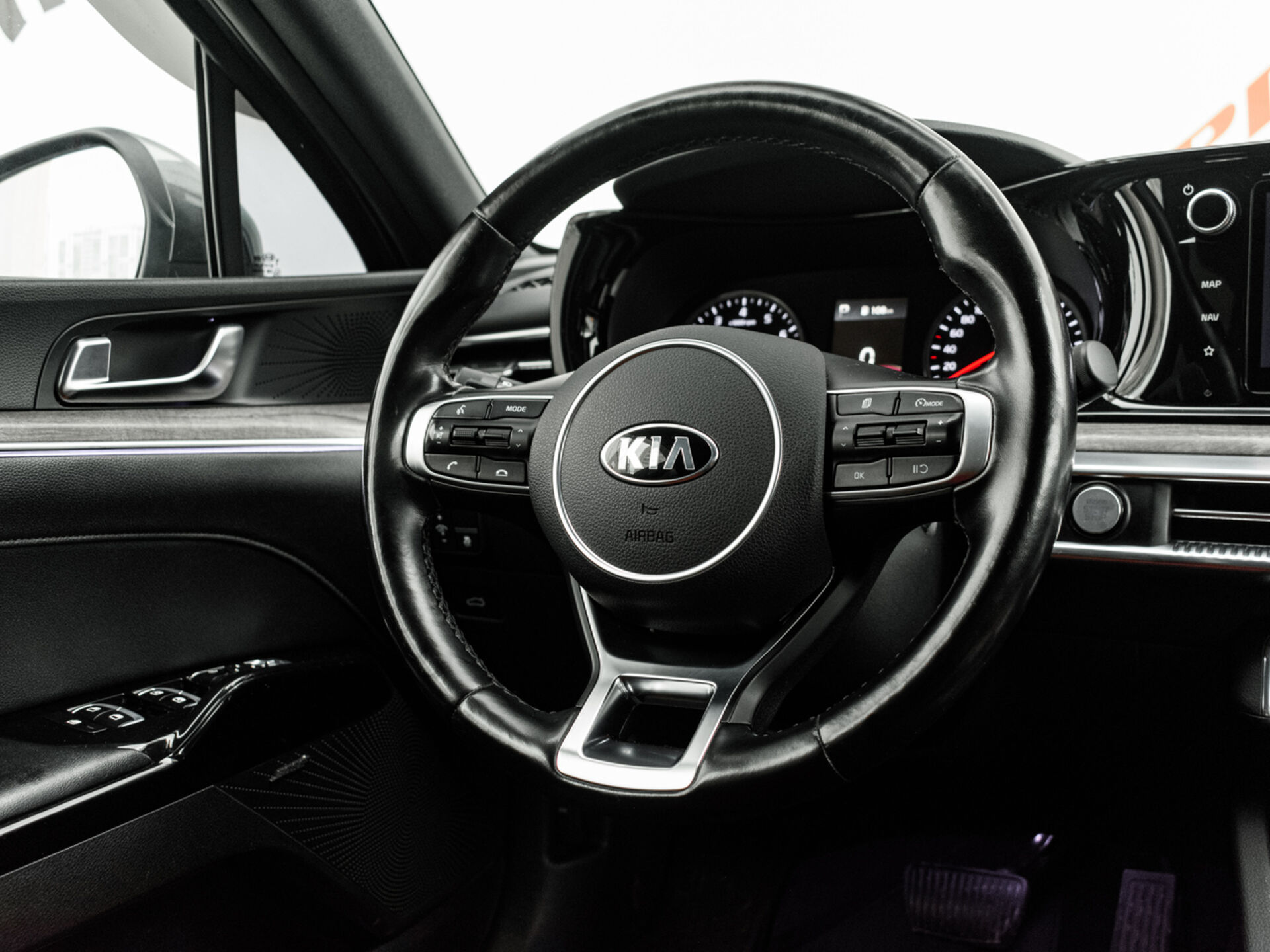 Купить Kia K5 2.5 AT (194 л.с.), 2020 в Екатеренбурге